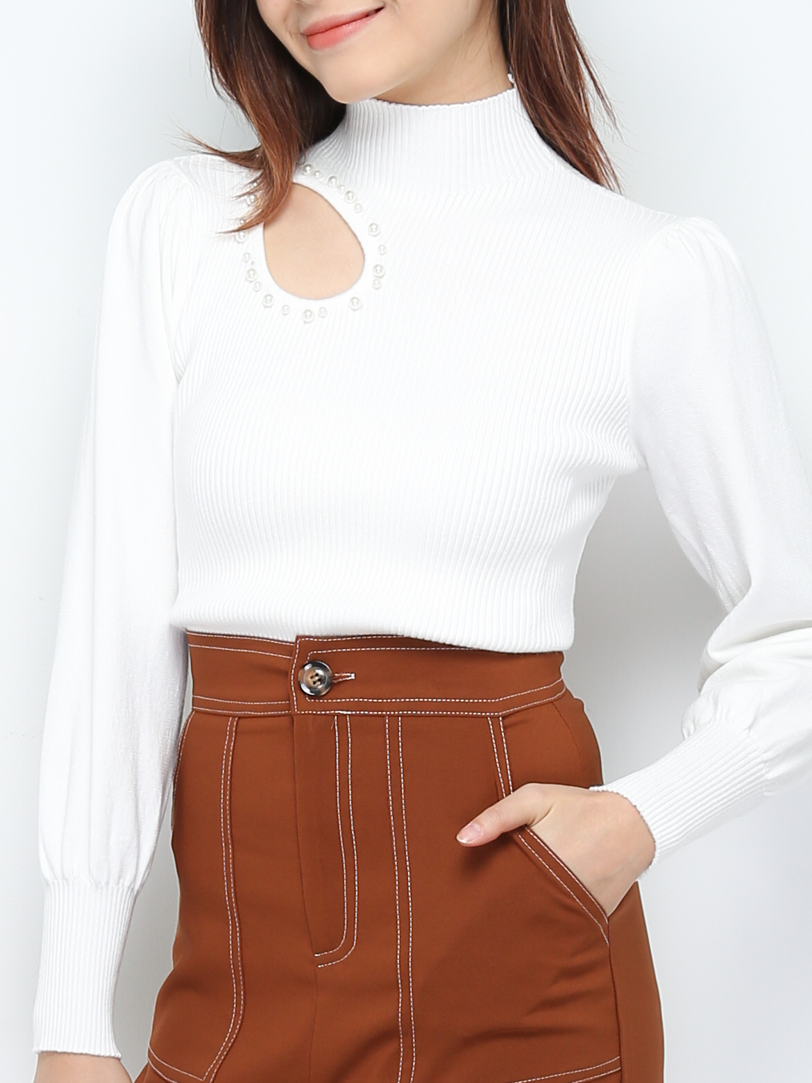 Knitted Side Hole With Decorative Pearl Top 28455