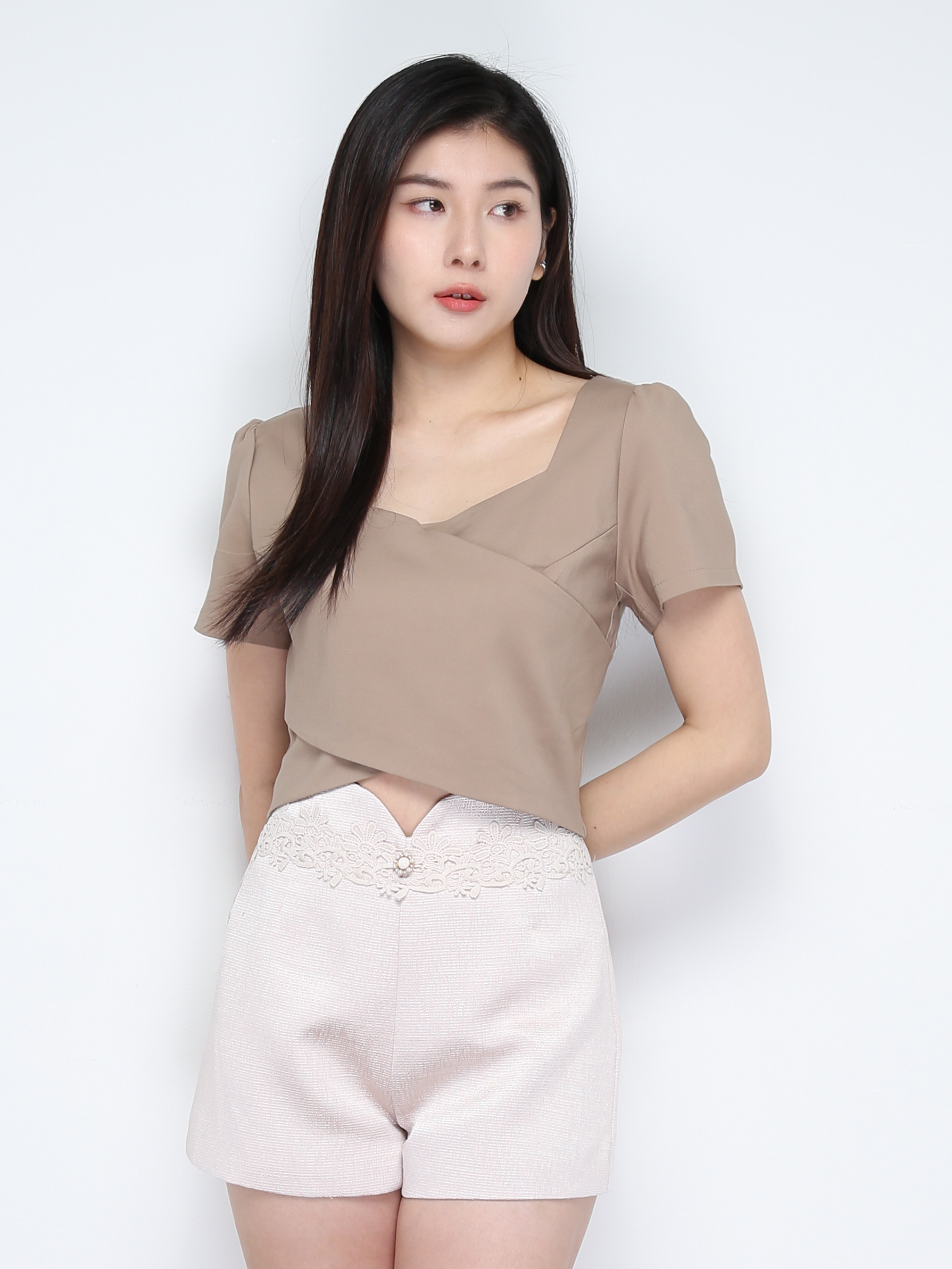 High Waist Back Zip With Lace Short pants 28499