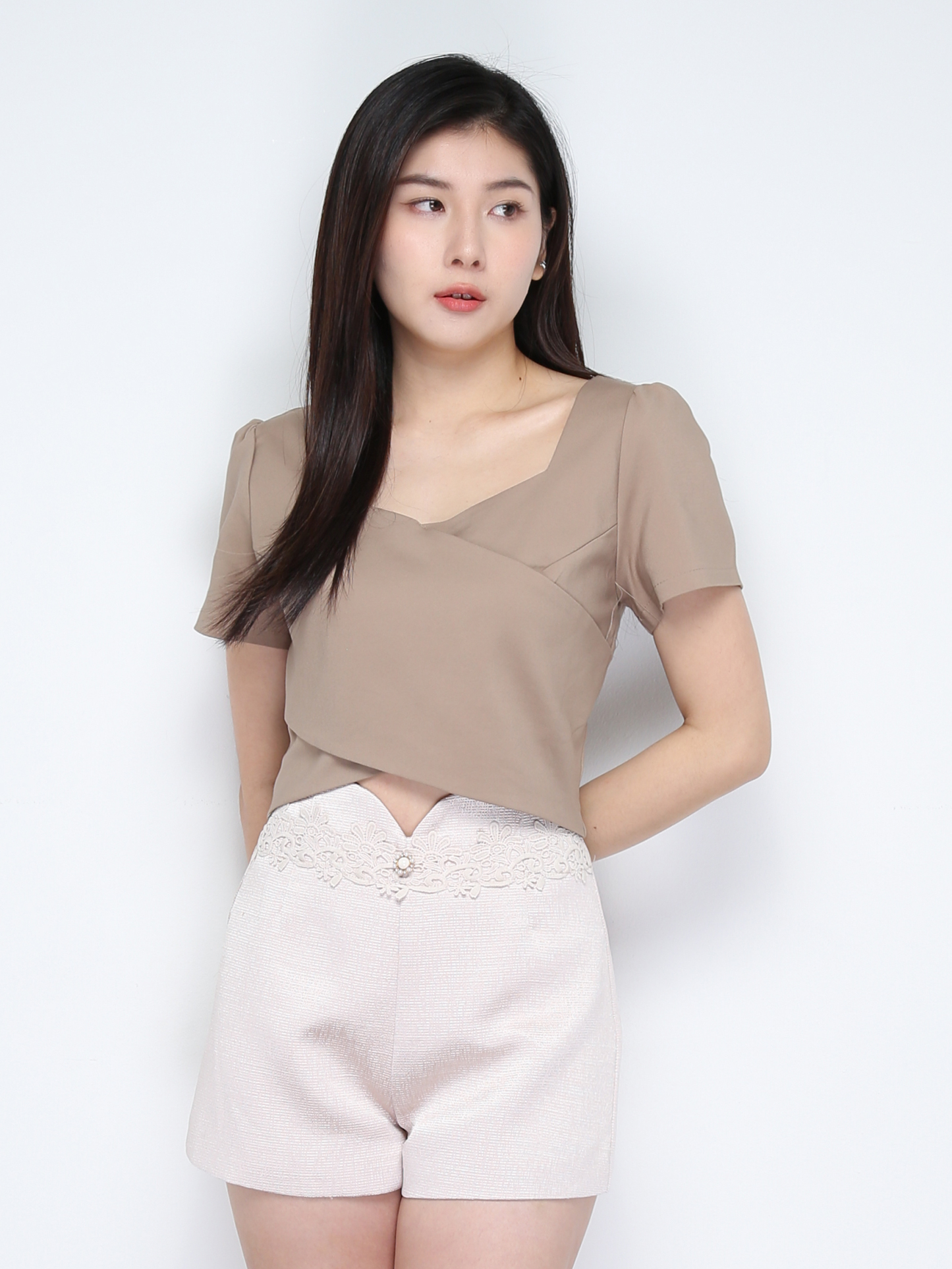 High Waist Back Zip With Lace Short pants 28499