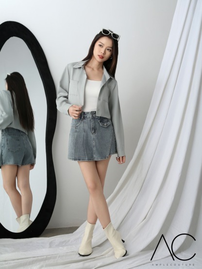 Long Sleeve Front Pocket Top DJ059