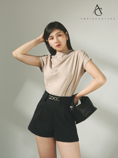 Back Zip Pleated Short Pant 29348