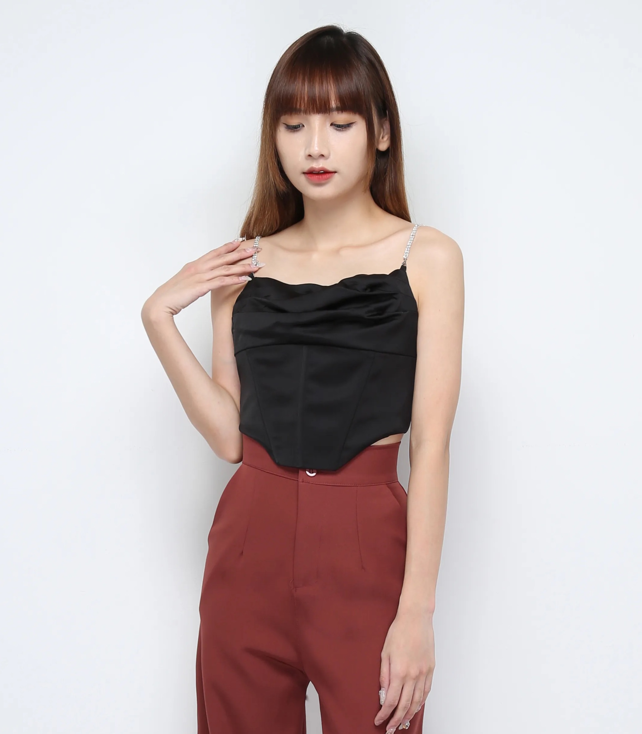 Decorative Diamond Strap With Pleated Back Zip Top 28345