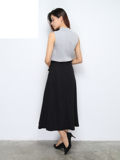 Pleated Front Decorative Pocket Long Skirt 29897