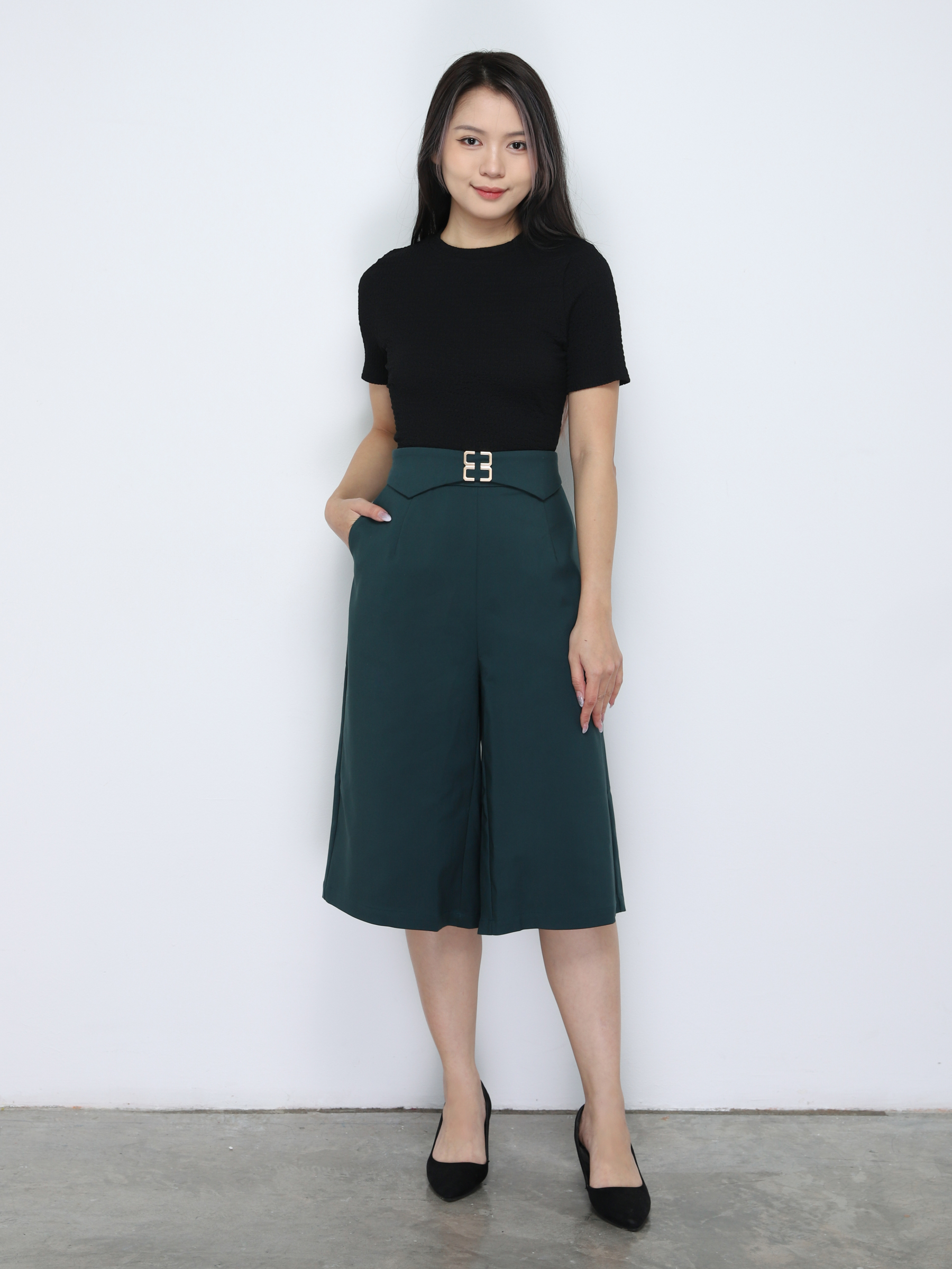 Round Neck Wrinkled Plain Tops 18831