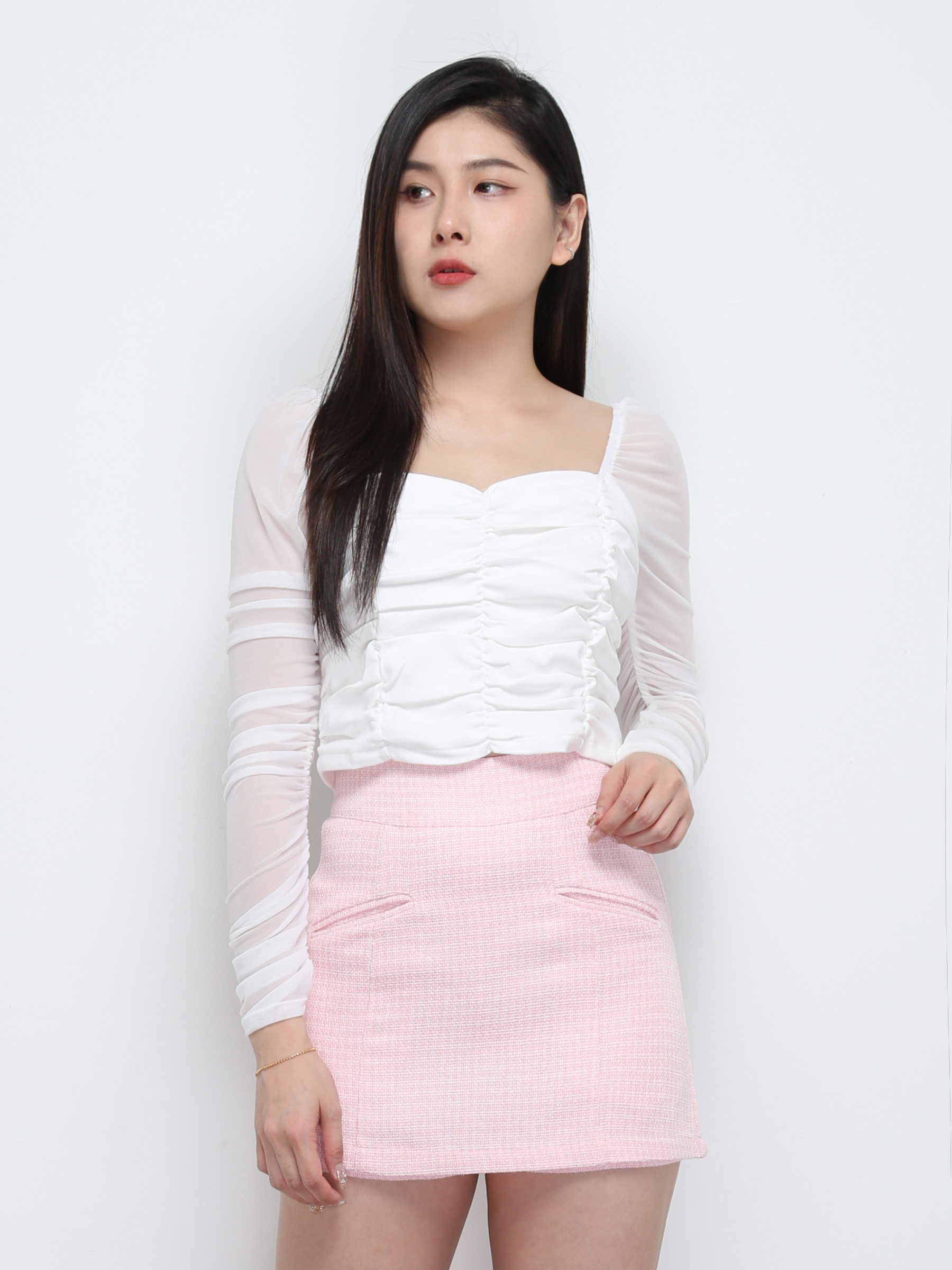 Back Zip Front Pocket Short Pant 29343