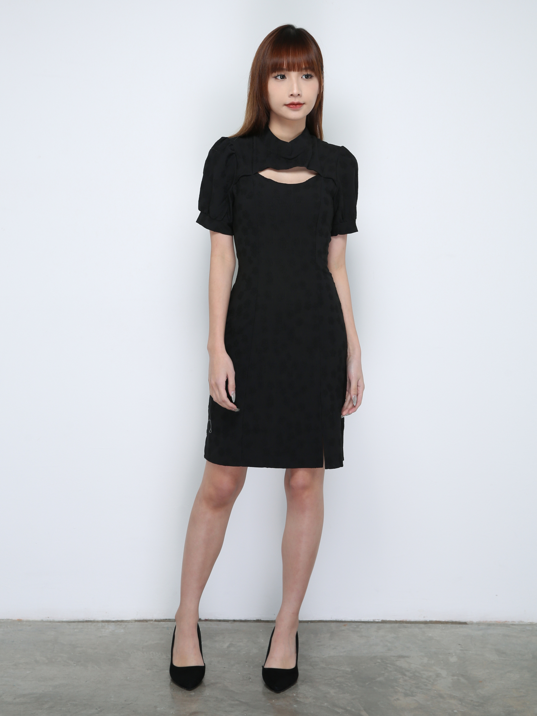 Cheongsam Style Front Hole With Split Dress 18572