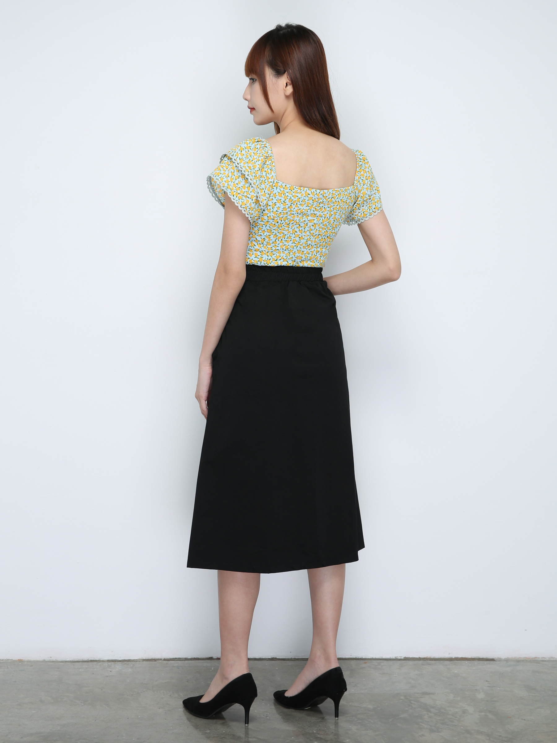 Floral Middle Twist Top 18794