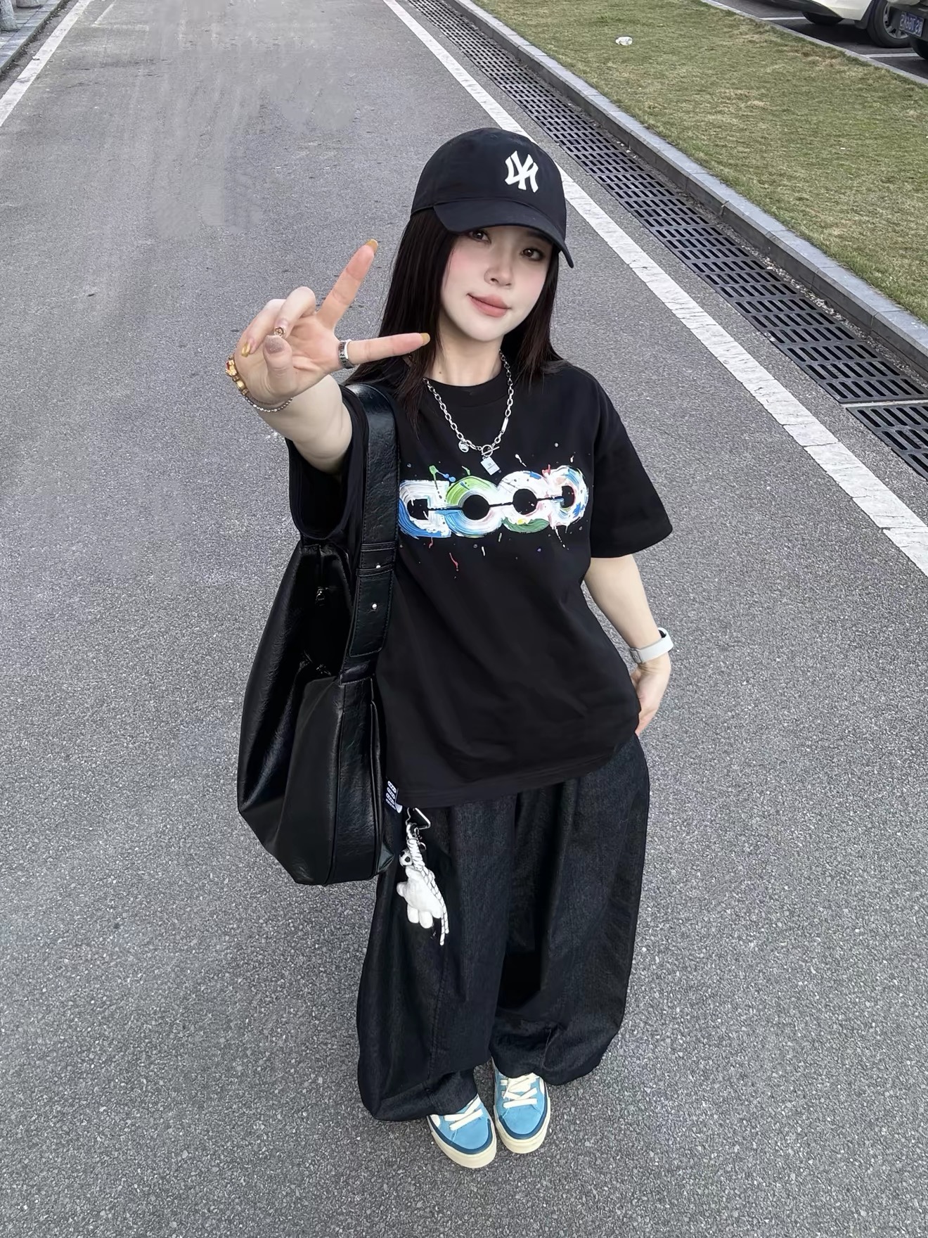 GOODBRAND Splash Earth Oversized Tee Black