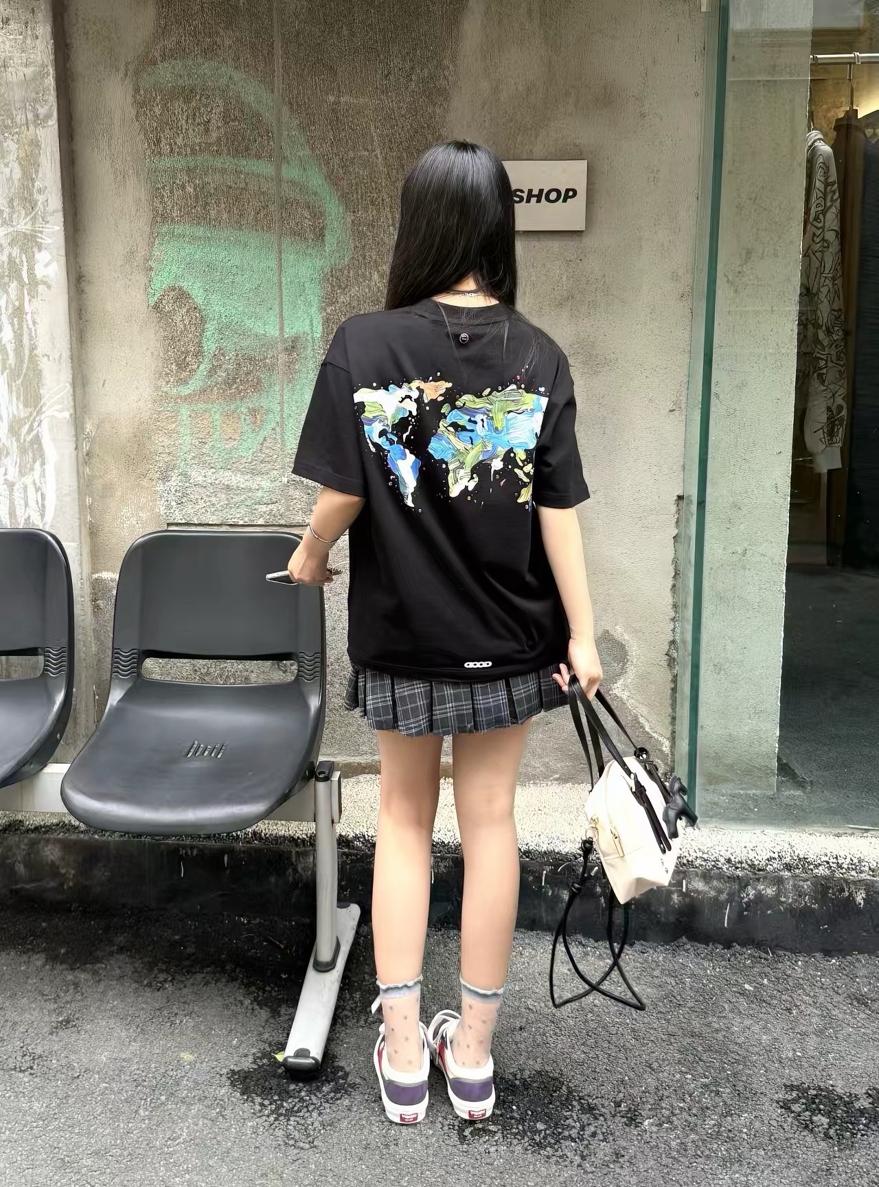 GOODBRAND Splash Earth Oversized Tee Black