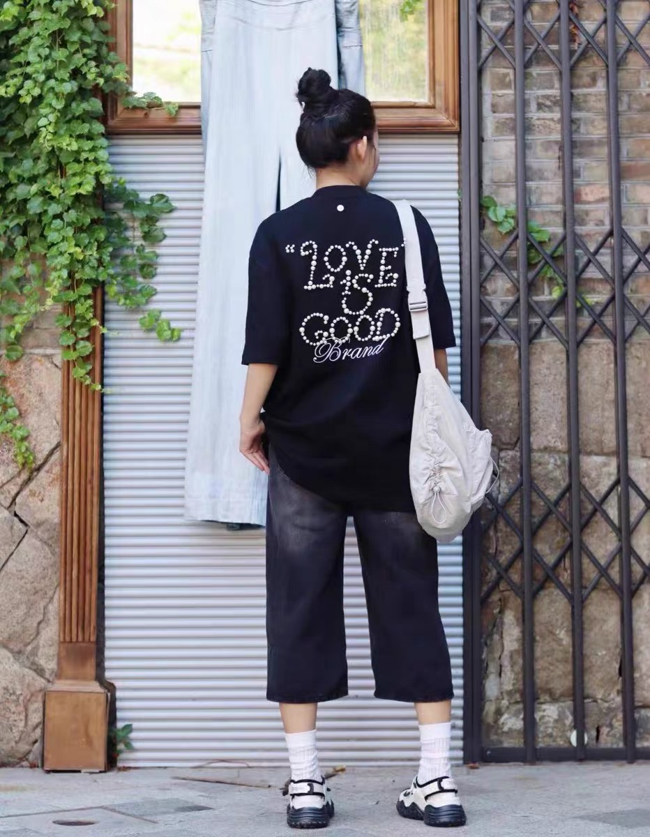 GOODBRAND Love is Good Pearl Oversized Tee Red