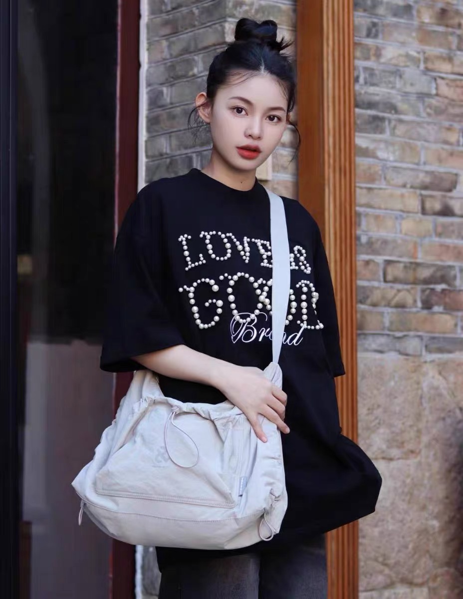 GOODBRAND Love is Good Pearl Oversized Tee Red