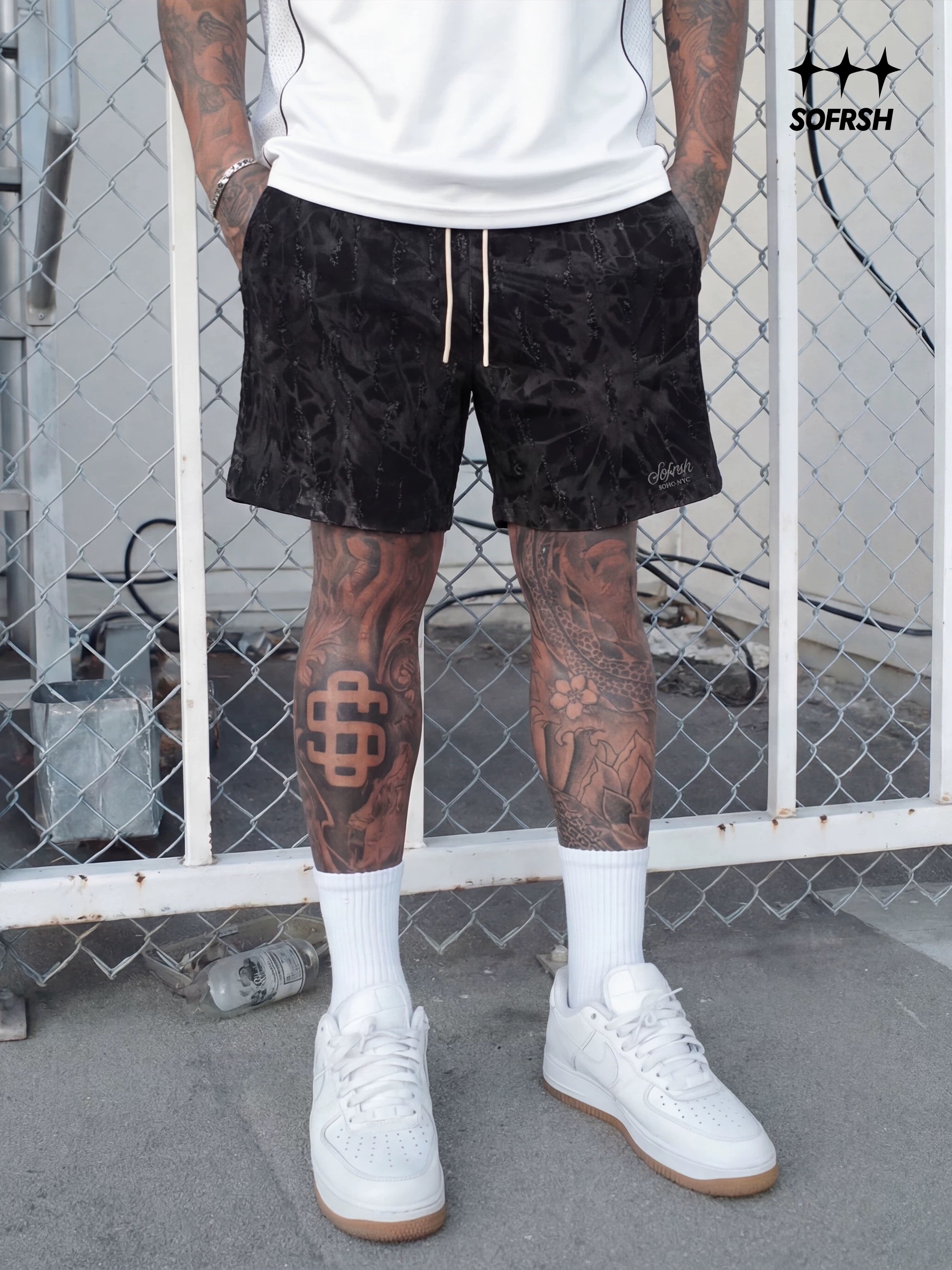 SoFresh Vertical Distressed Denim Shorts Tie Dye Vintage Black Bronze