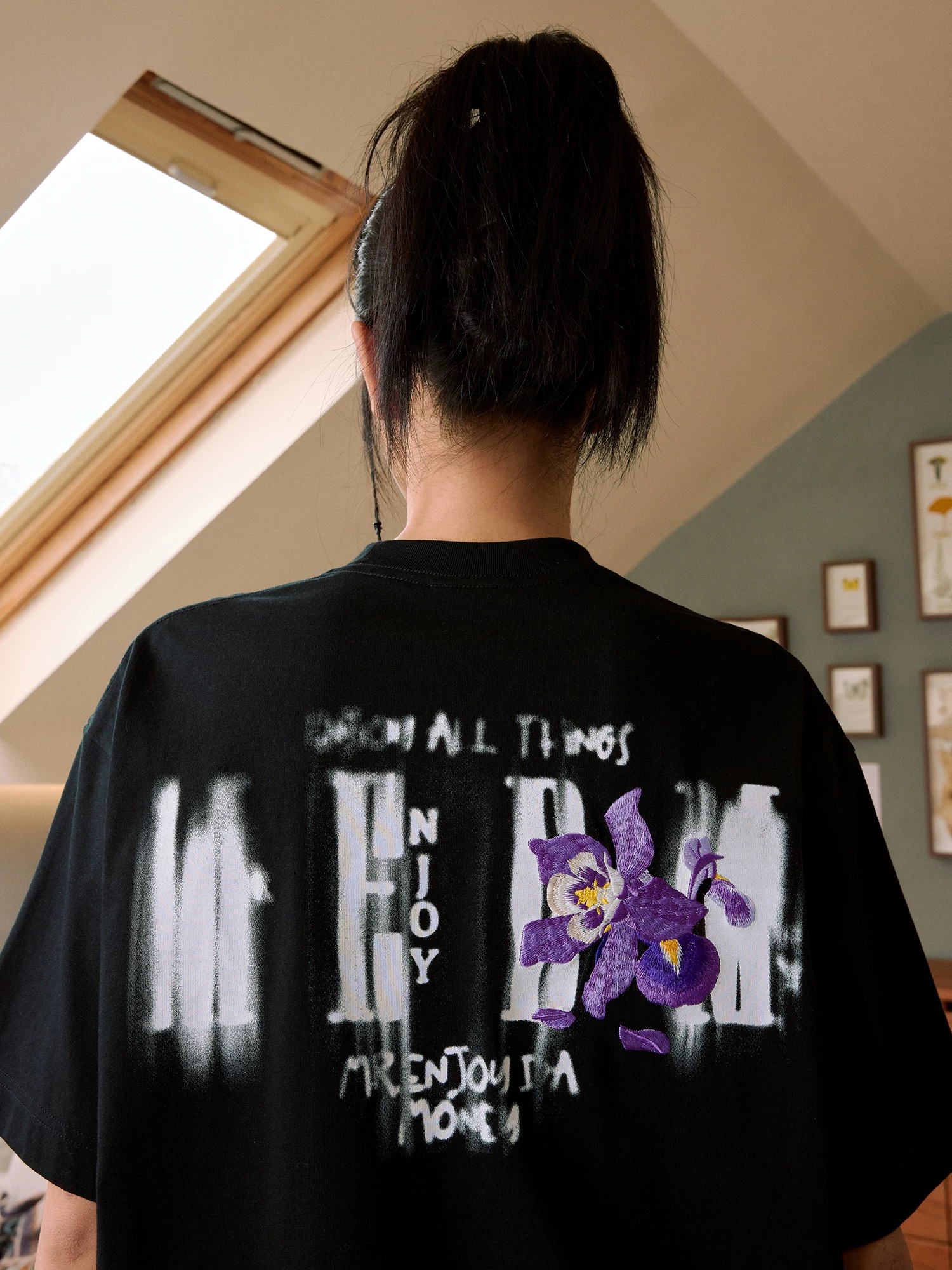 MEDM Embroidered Sunflower Tee White