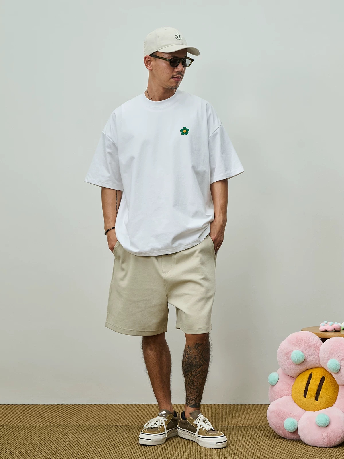 Broshood Daisy Boxy Oversized Tee White