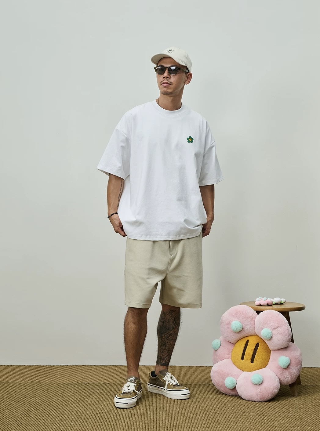 Broshood Daisy Boxy Oversized Tee White