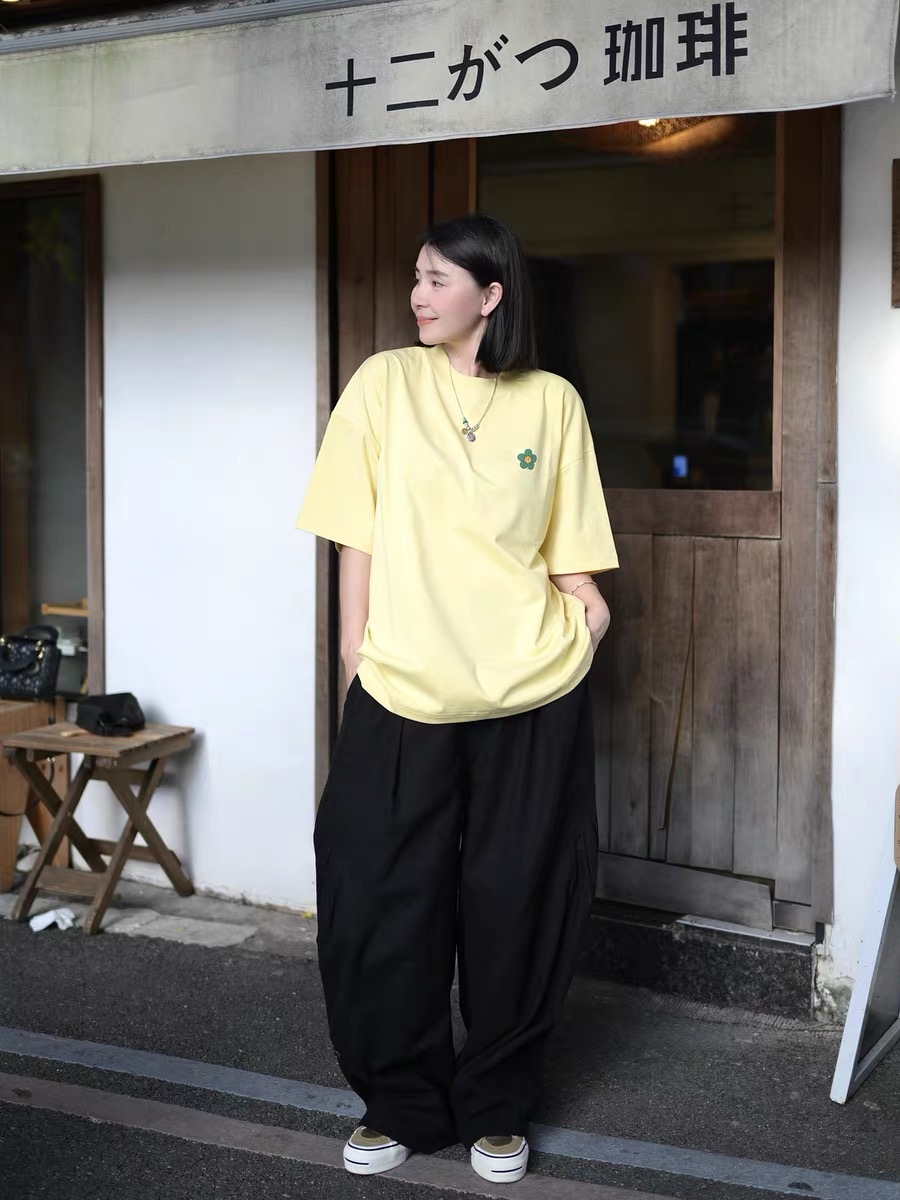 Broshood Daisy Boxy Oversized Tee Yellow