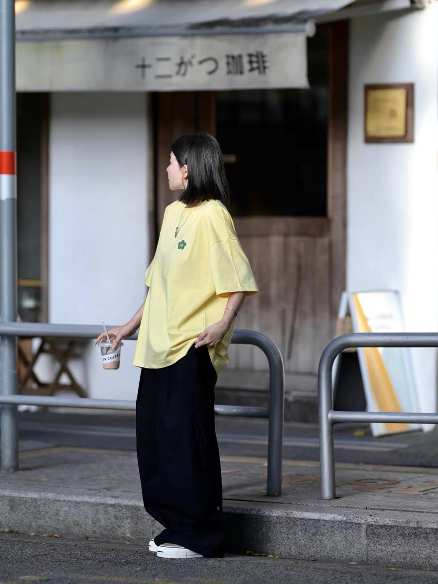 Broshood Daisy Boxy Oversized Tee Yellow