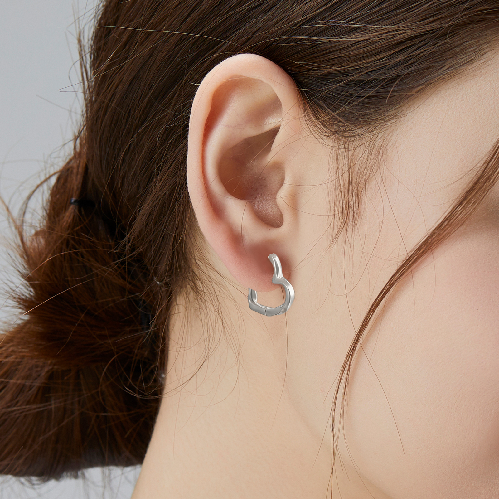 15mmシルバー925 ねじりハートフープピアス レディース KRKC