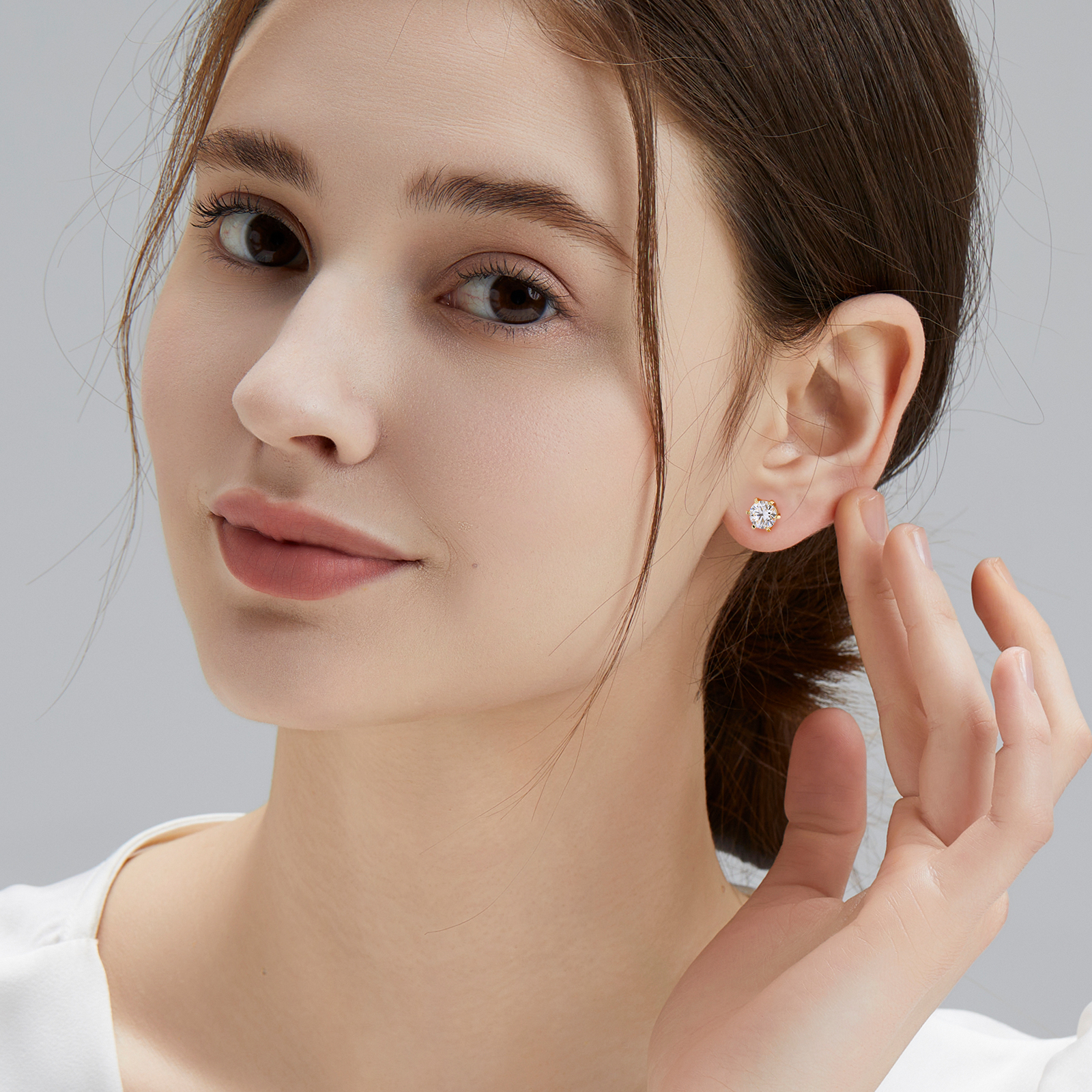 一粒 モアサナイト スタッド ピアス 0.3/0.5/0.6/0.8/1.0/1.5カラット KRKC