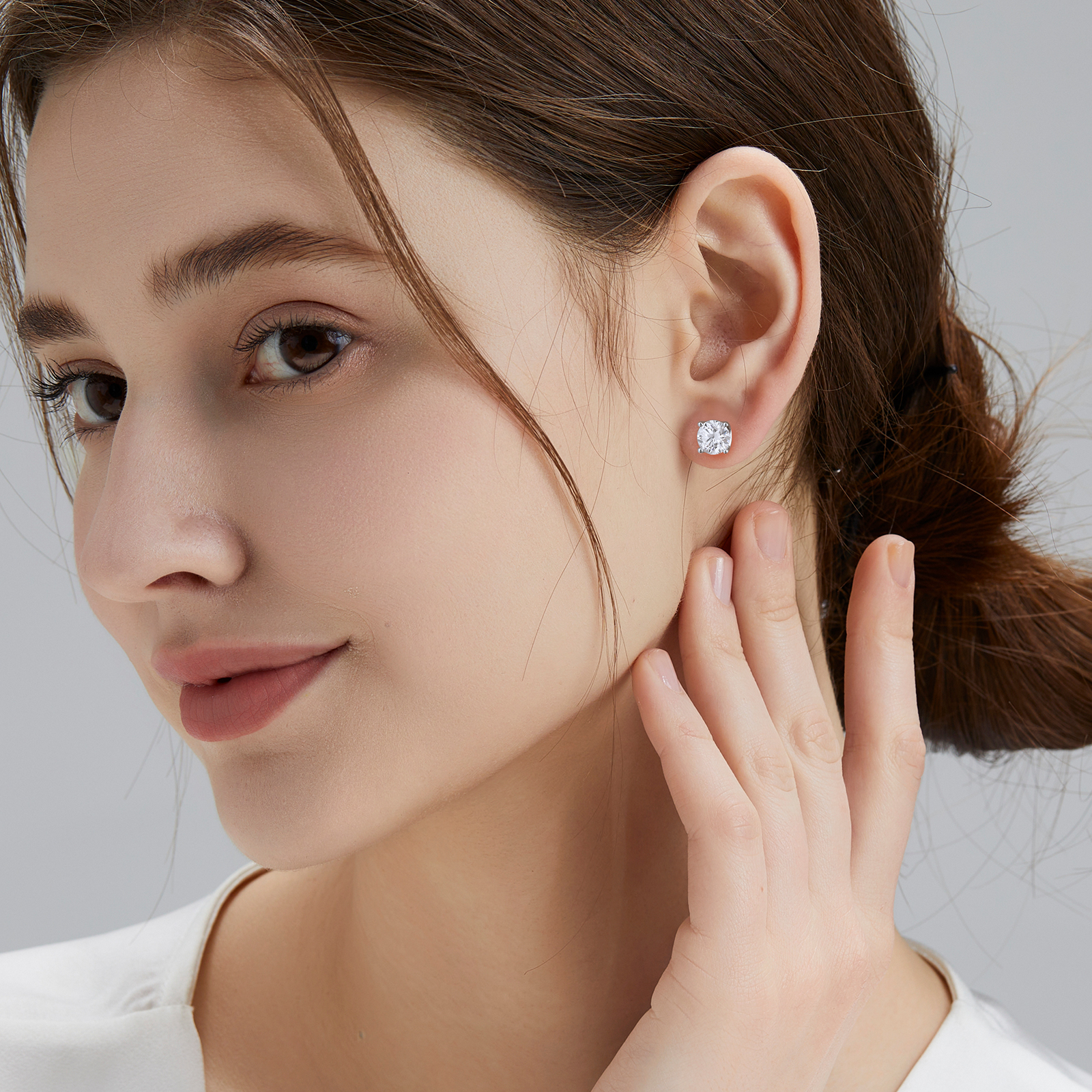 一粒 モアサナイト スタッド ピアス 0.3/0.5/0.6/0.8/1.0/1.5カラット KRKC