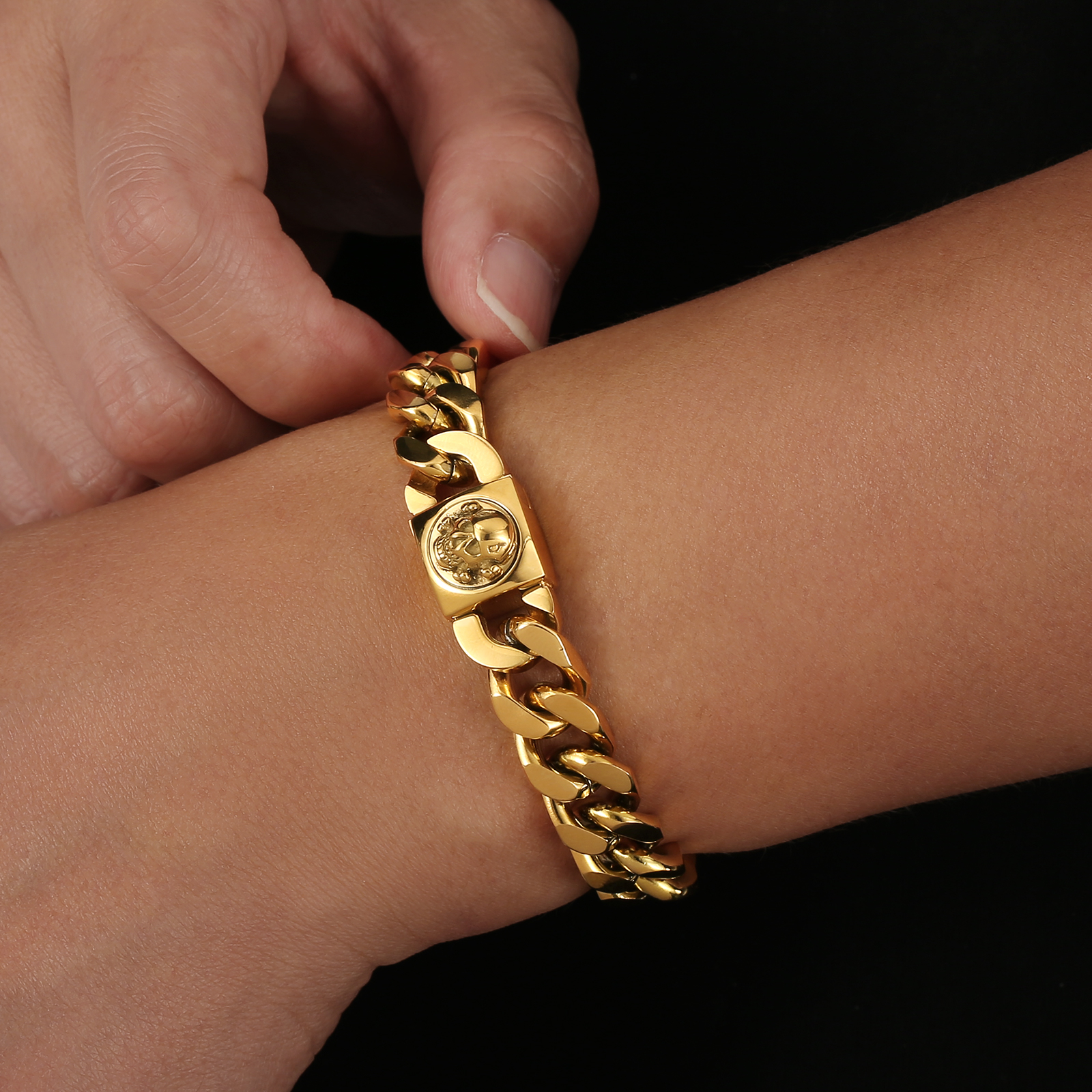 【NEW Skull Button Clasp】4面 喜平 スカルブレスレット 12mm KRKC