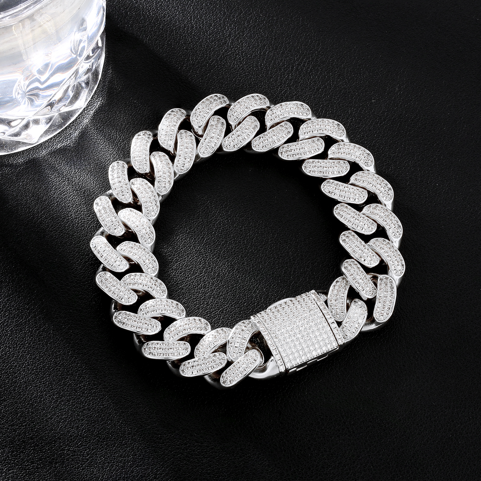 【NEW】18mm CZダイヤ 喜平 キューバンブレスレット