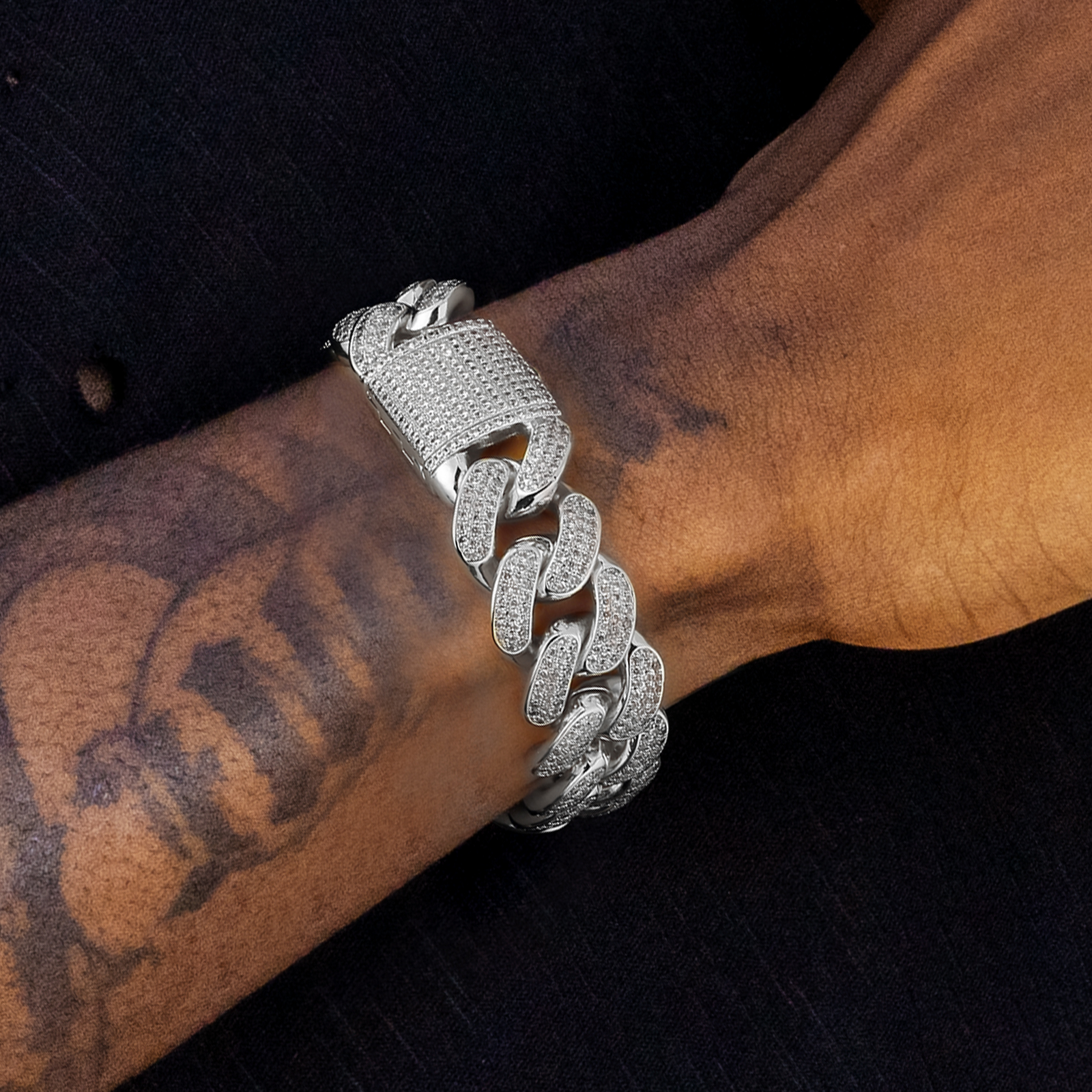 【NEW】18mm CZダイヤ 喜平 キューバンブレスレット