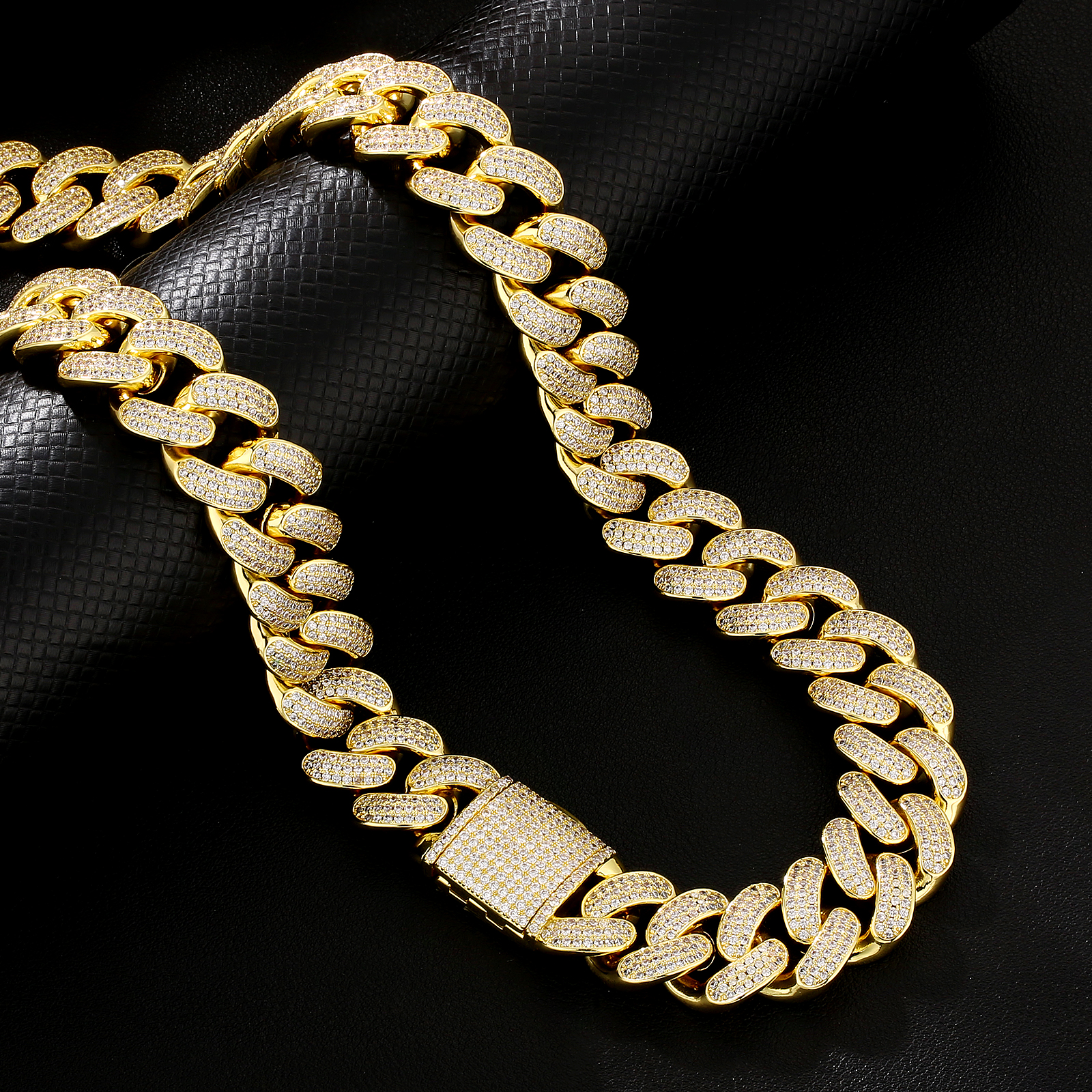 【NEW】18mm CZダイヤ 喜平 キューバンネックレス