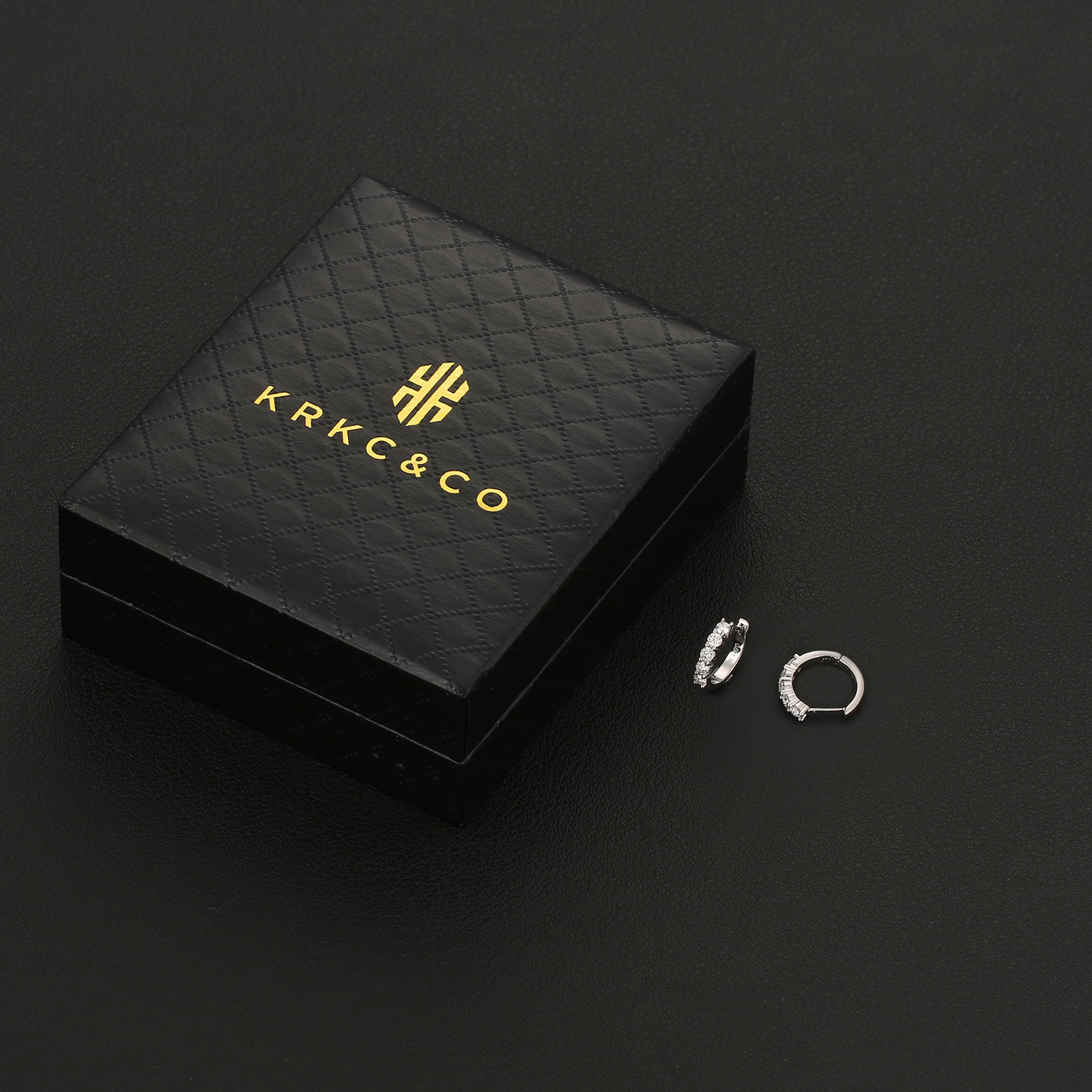 0.6/1.0/1.4/2.0カラット モアサナイト フープ ピアス S925 KRKC