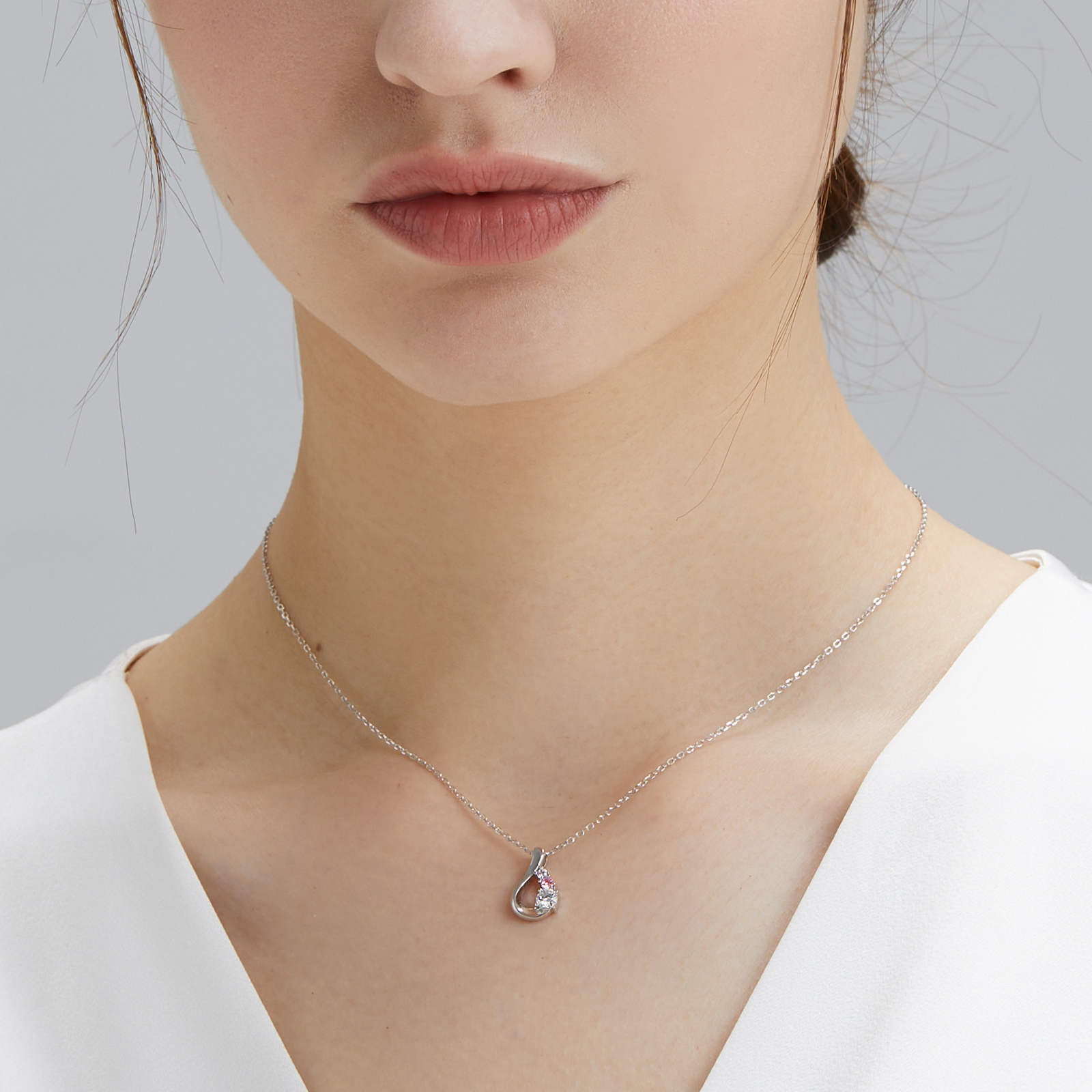 しずく モアサナイト ペンダント ネックレス レディース VVS1 0410 KRKC