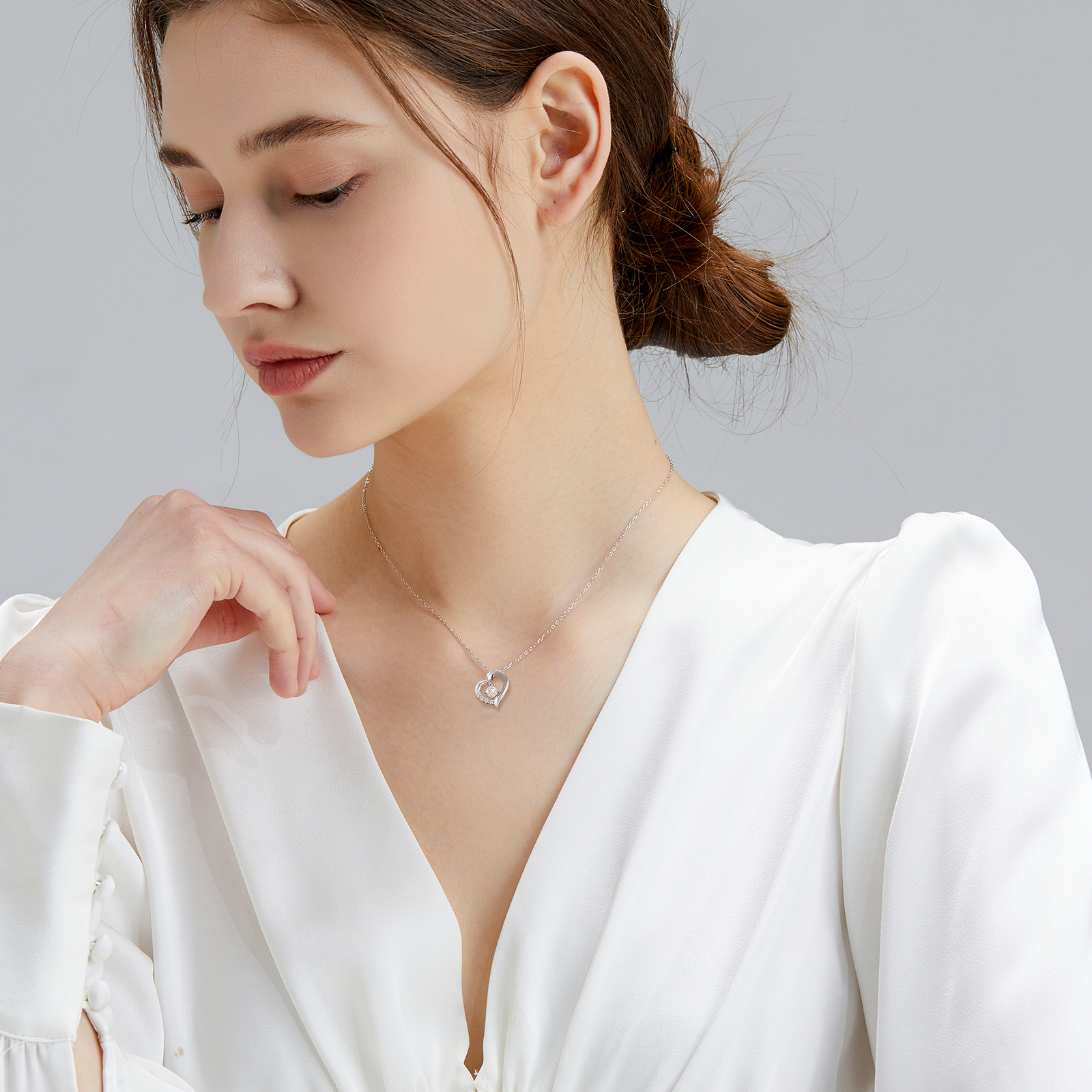 0.3カラット モアサナイト ペンダント ネックレス レディース VVS1 0446 KRKC