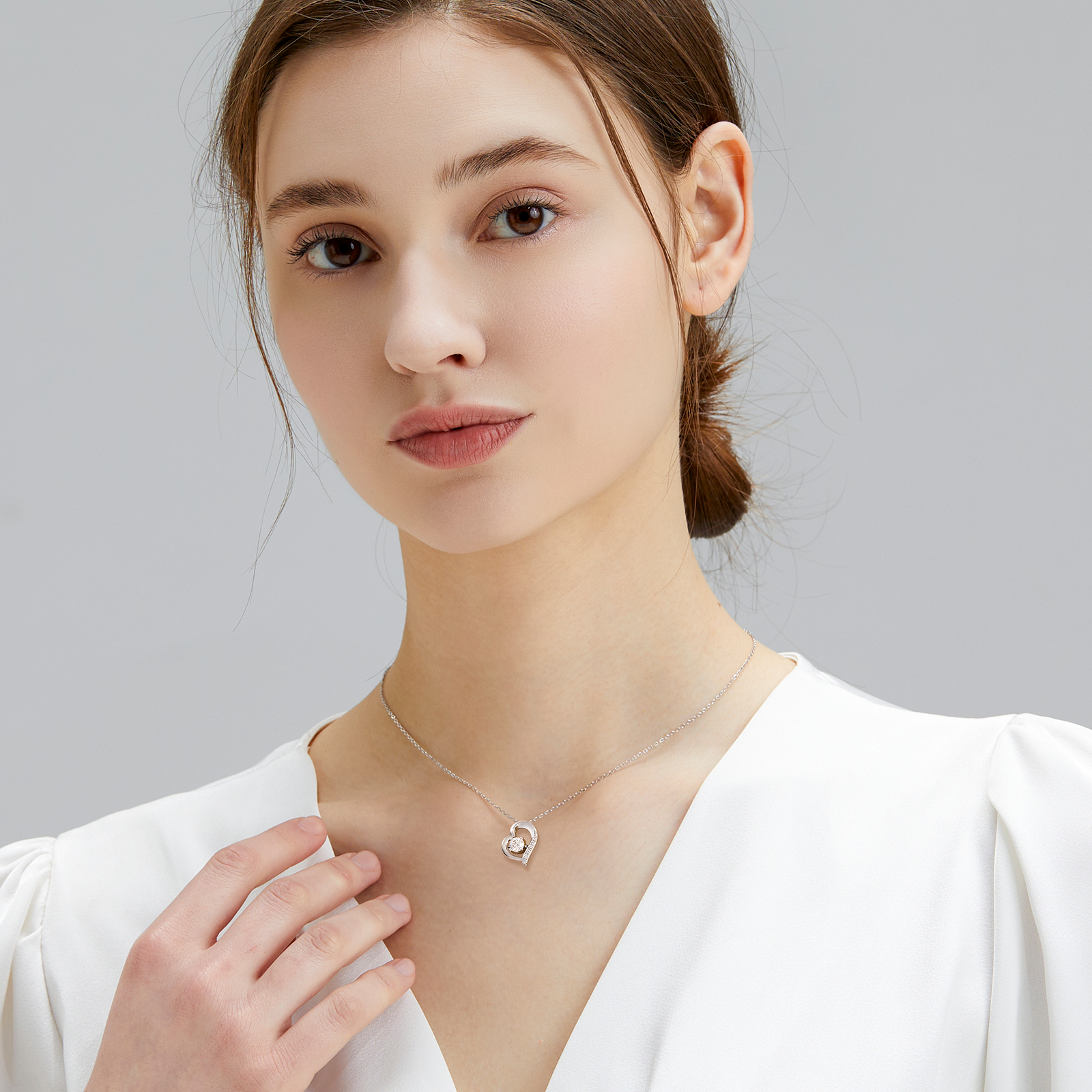 0.5カラット モアサナイト ペンダント ネックレス レディース VVS1 0449 KRKC