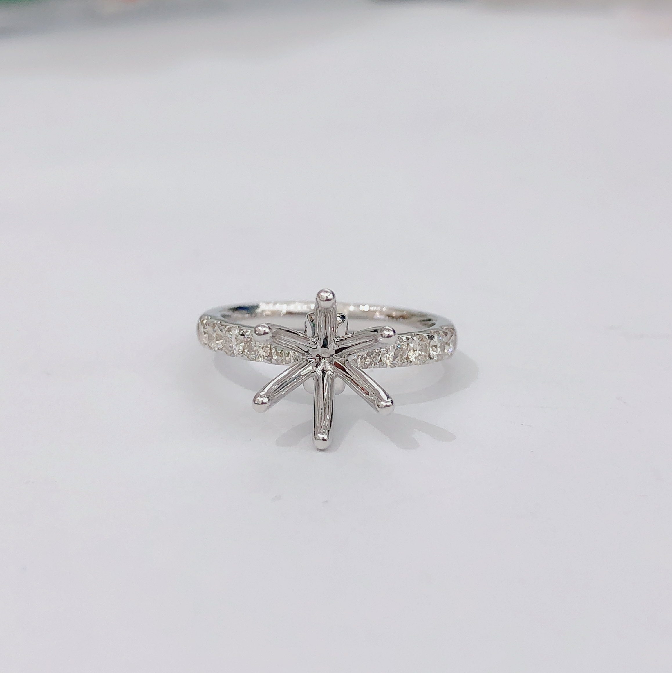 【ラボダイヤモンド】 K18 1カラット リング D VVS2 IGI認証 0003 KRKC