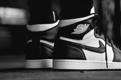 Nike Air Jordan 1 Retro High OG 