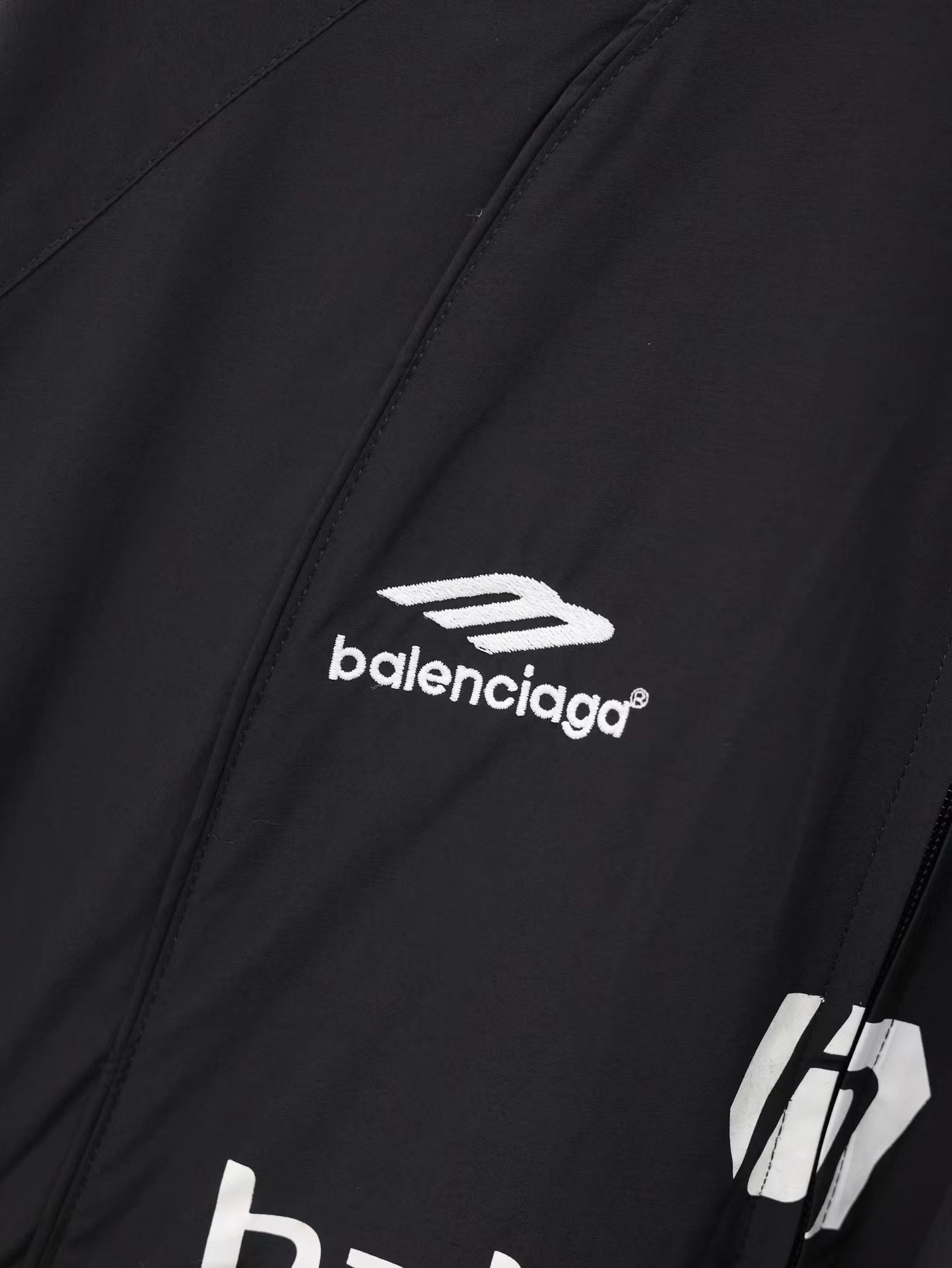 BALENCIAGA PARIS SOCCER LONG SLEEVE T-SHIRT(780889TPQ381000）