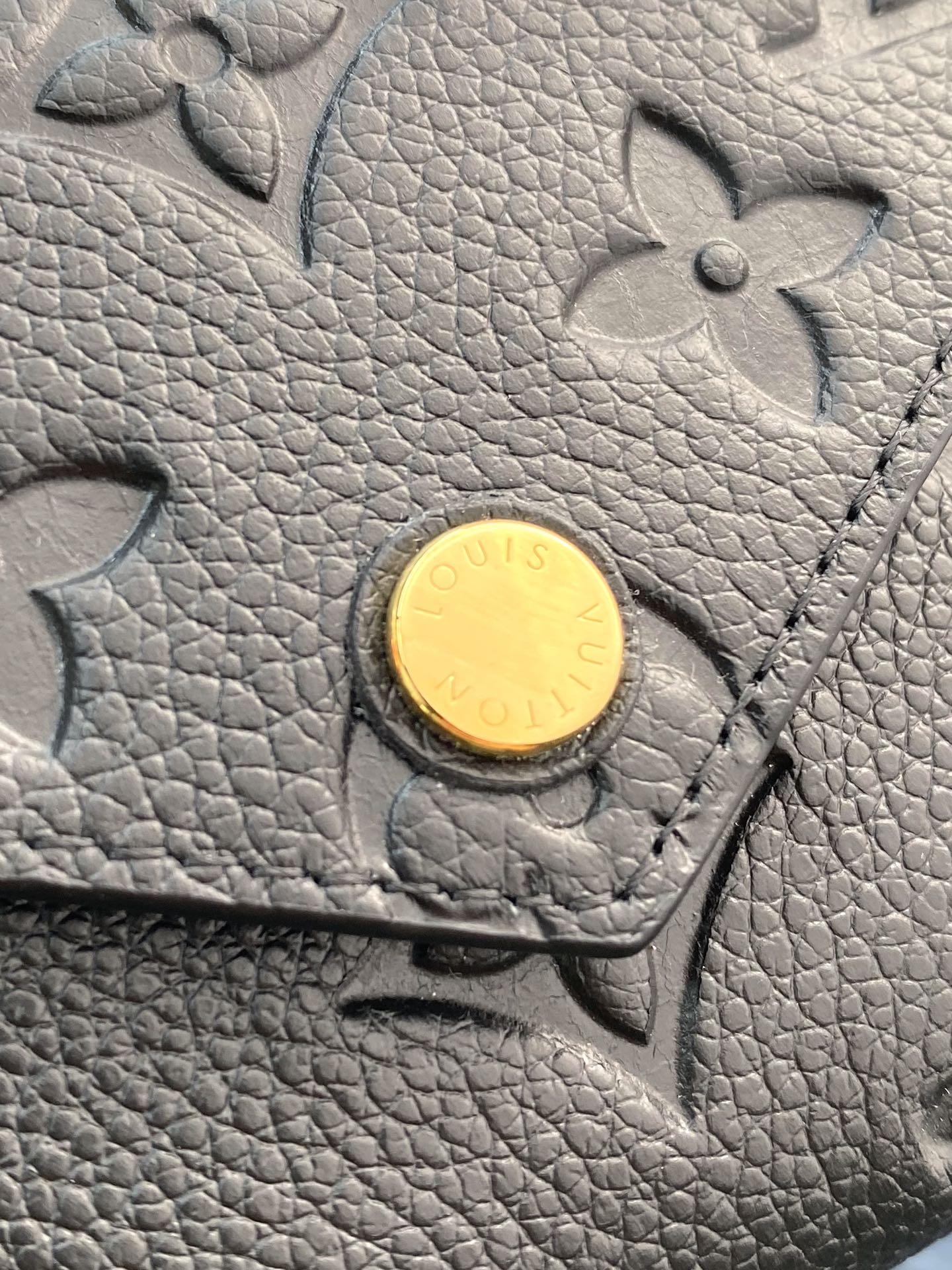 Louis Vuitton wallet （M64060）