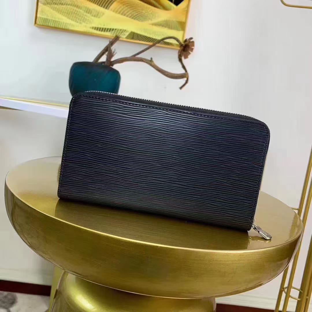 Louis Vuitton wallet (M62643)