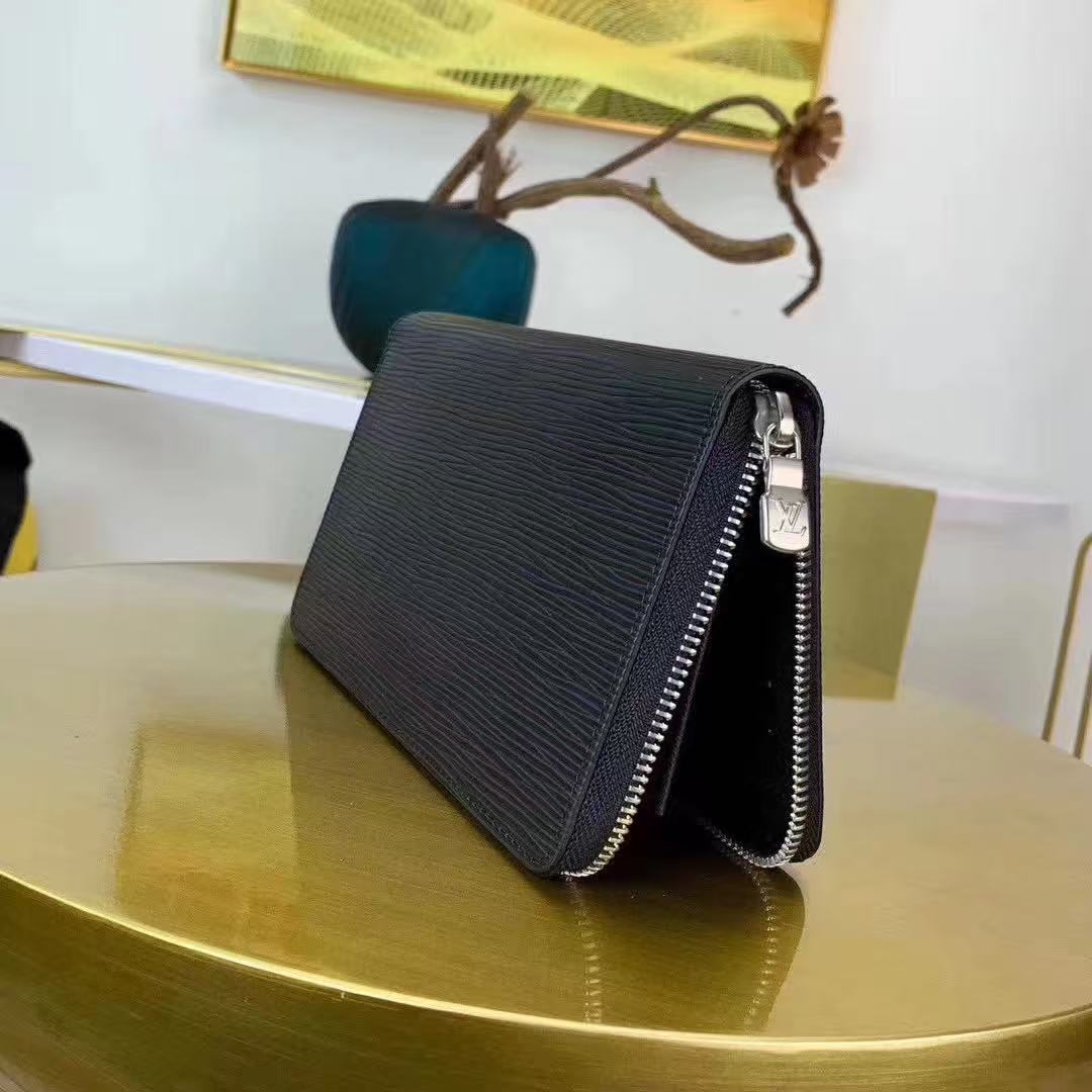 Louis Vuitton wallet (M62643)