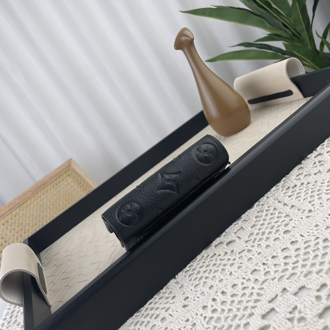 Louis Vuitton Cléa Wallet Monogram Empreinte Leather (M80151）