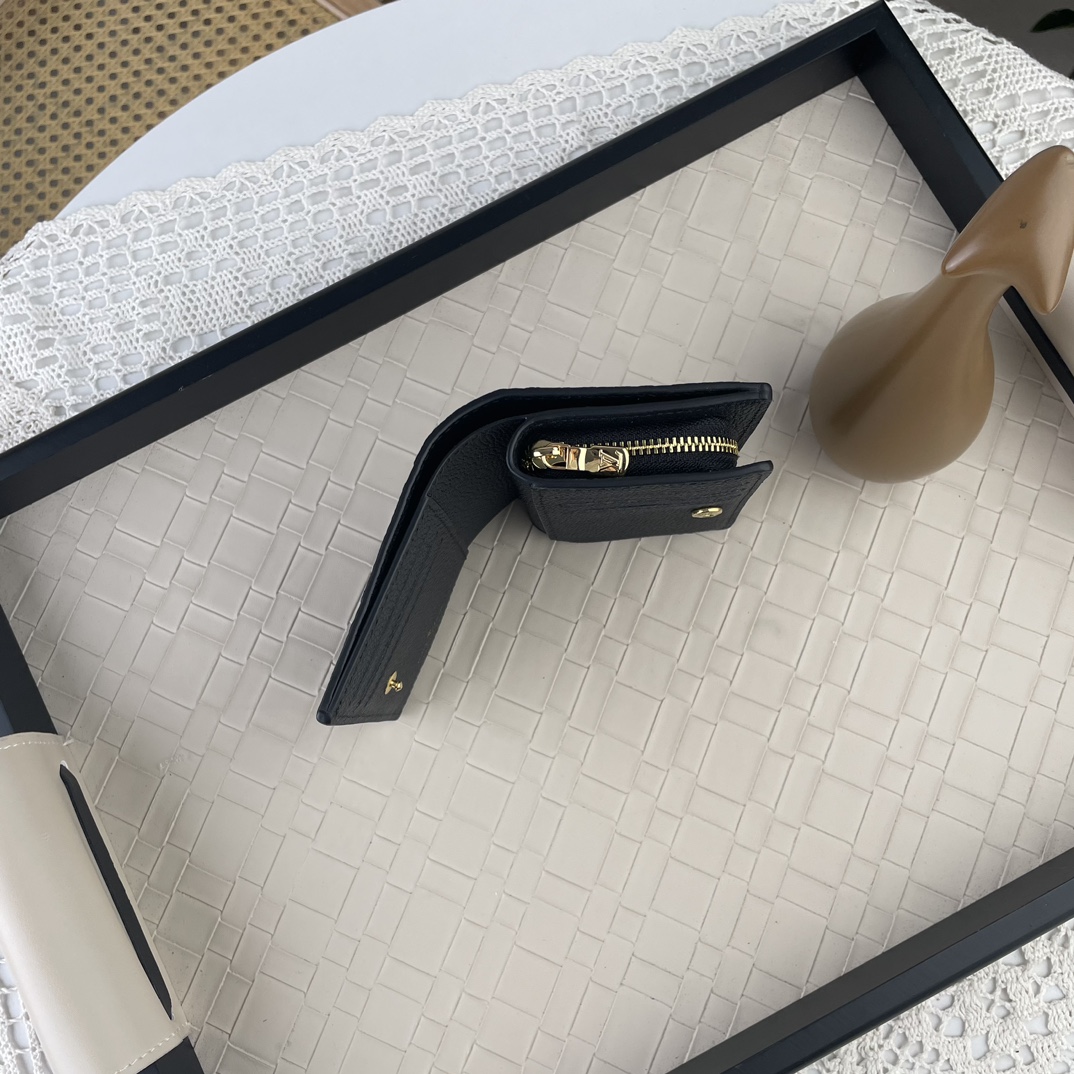 Louis Vuitton Cléa Wallet Monogram Empreinte Leather (M80151）