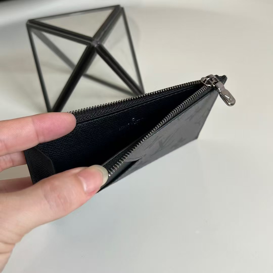 LOUIS VUITTON Coin Card Holder Monogram Eclipse（M69533）