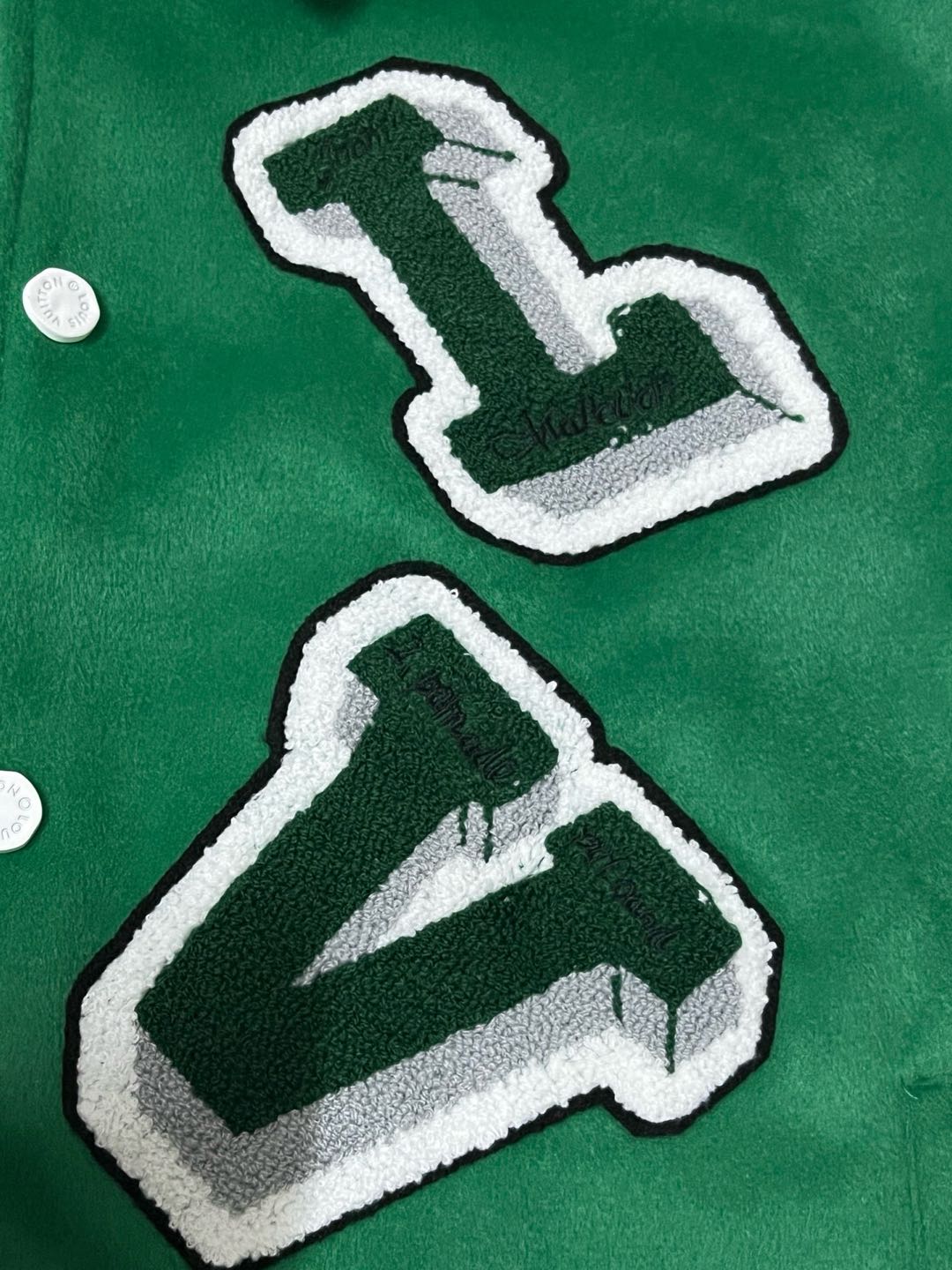 Louis Vuitton leather baseball jacke（1A98D3）