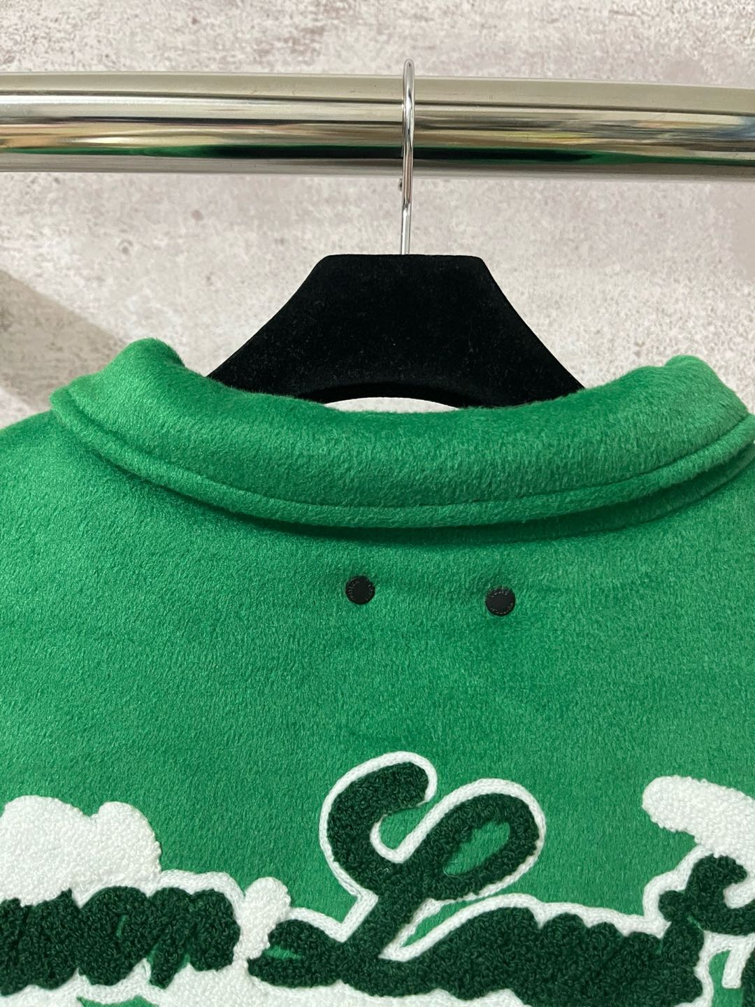 Louis Vuitton leather baseball jacke（1A98D3）