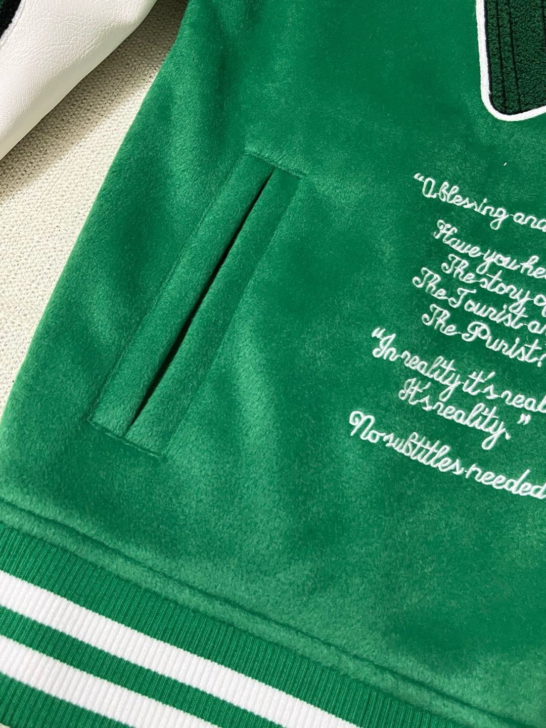 Louis Vuitton leather baseball jacke（1A98D3）