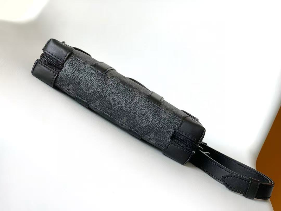 LOUIS VUITTON Soft Trunk M69838 Monogram Eclipse Canvas Black Shoulder Bag（M69838）
