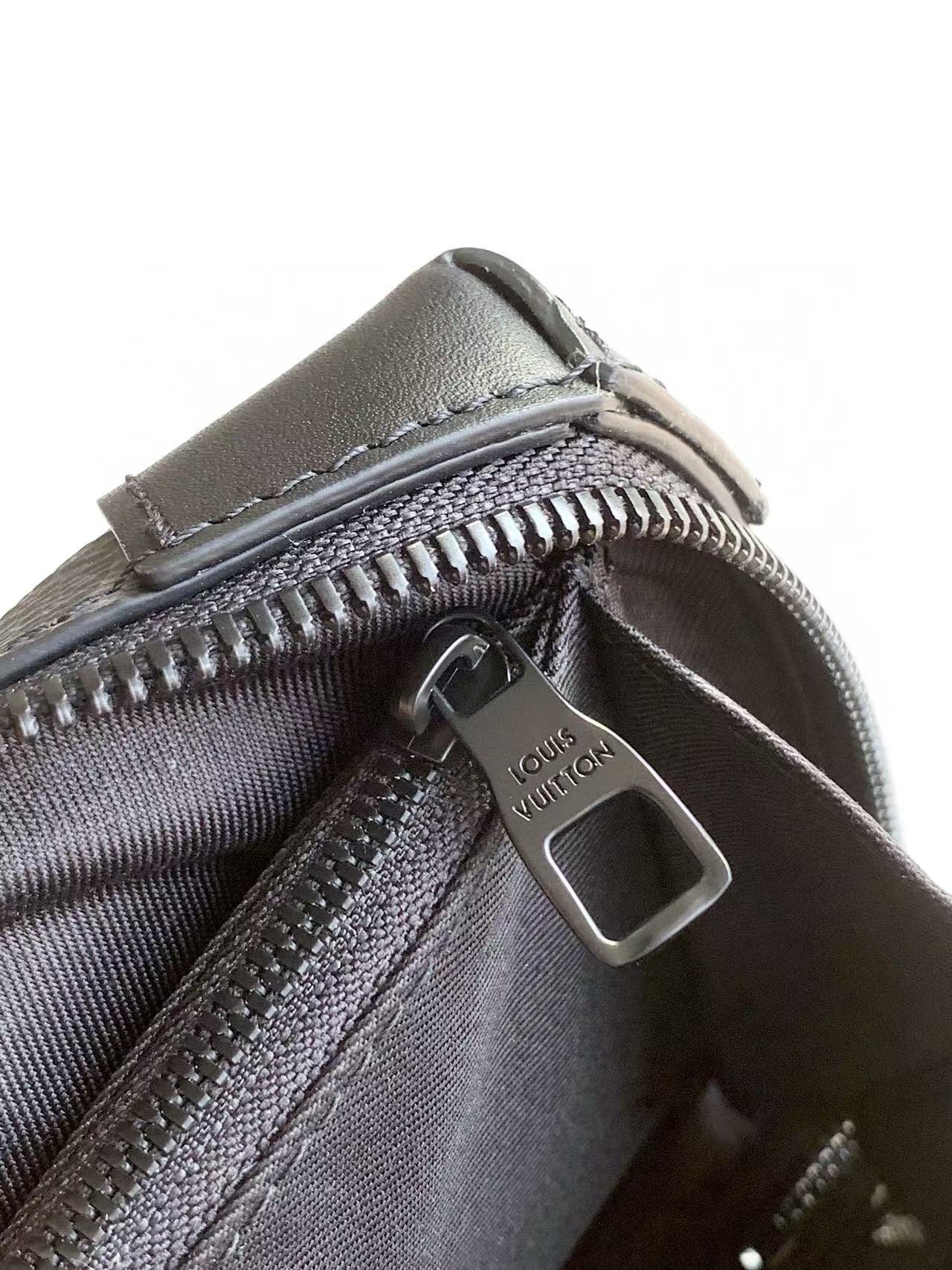 LOUIS VUITTON Soft Trunk M69838 Monogram Eclipse Canvas Black Shoulder Bag（M69838）