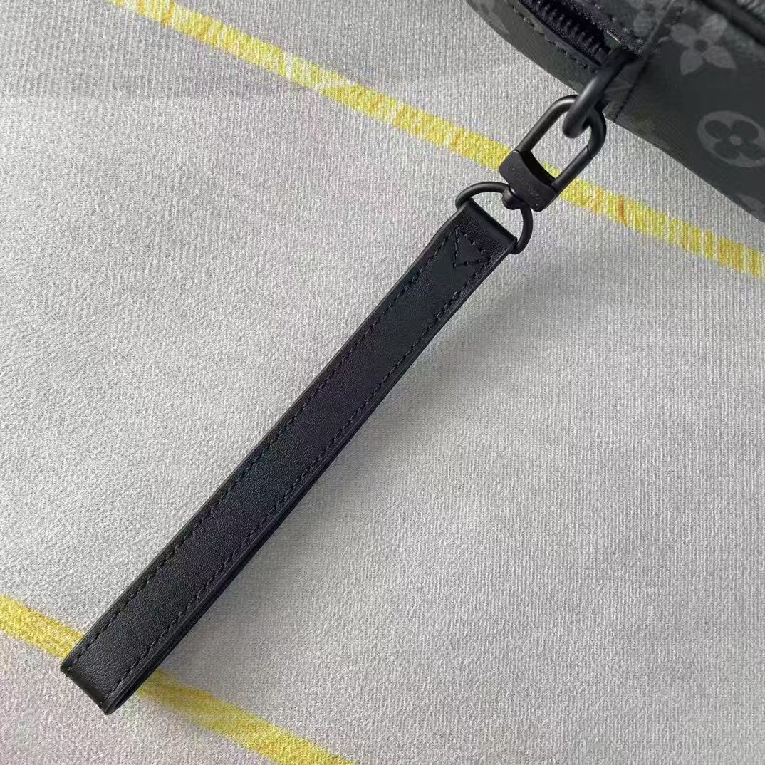 Louis Vuitton Monogram Eclipse Pochette Kasai  Bag（M82076）