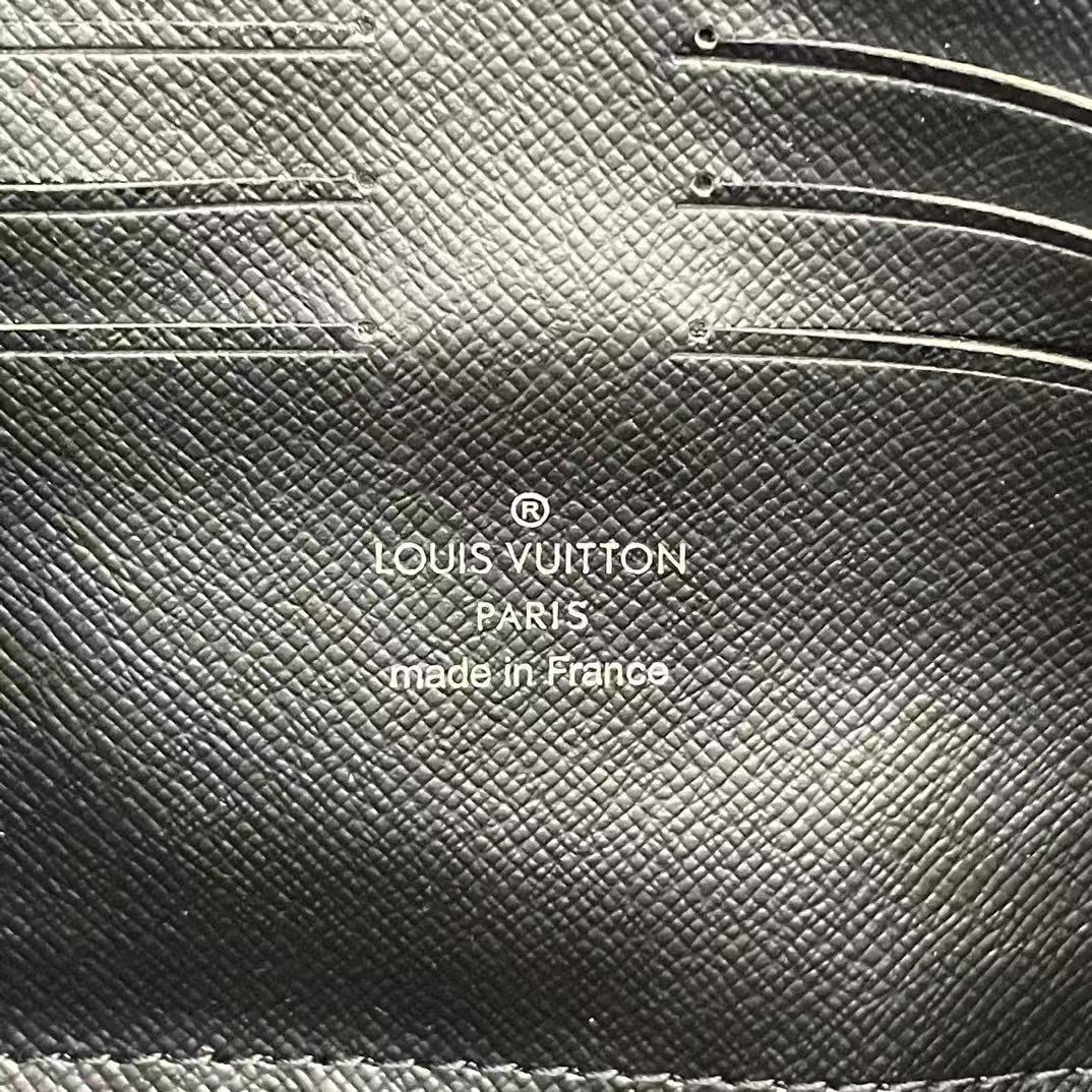 Louis Vuitton Monogram Eclipse Pochette Kasai  Bag（M82076）