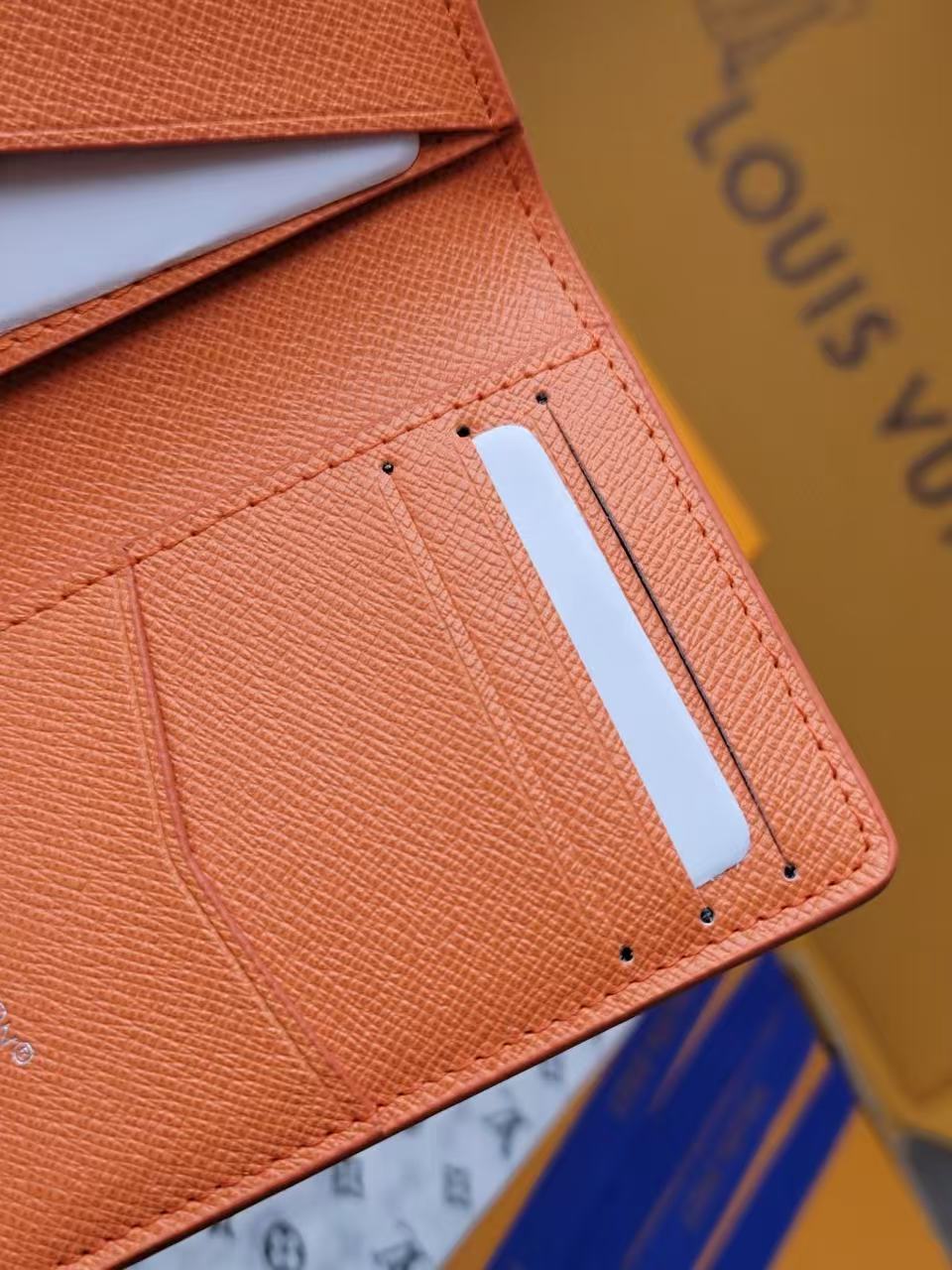  Louis Vuitton Poche Card Case Organizer(M14881）