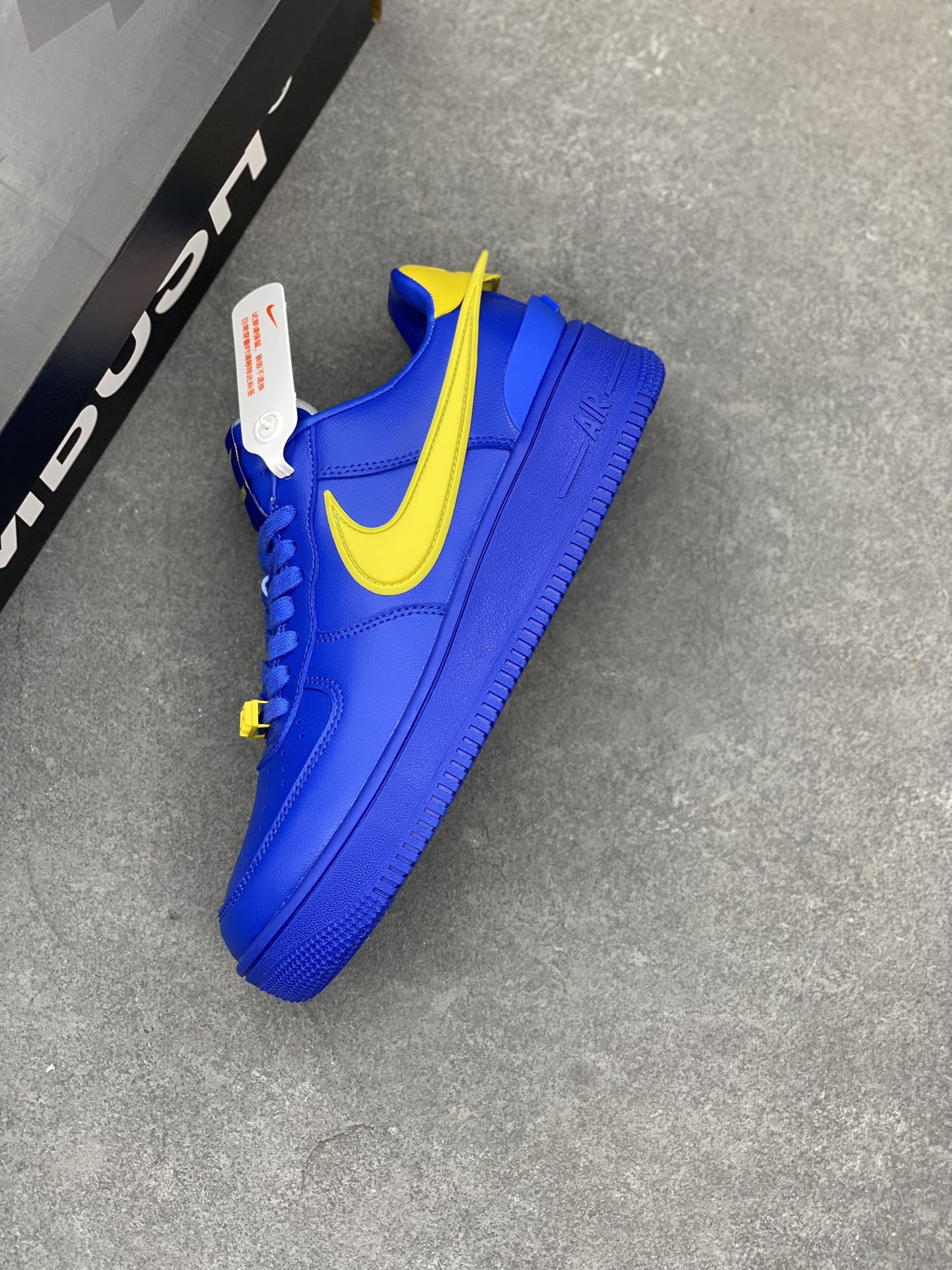AMBUSH × Nike Air Force 1 Low "Game Royal and Vivid Sulfur"（DV3464-400）